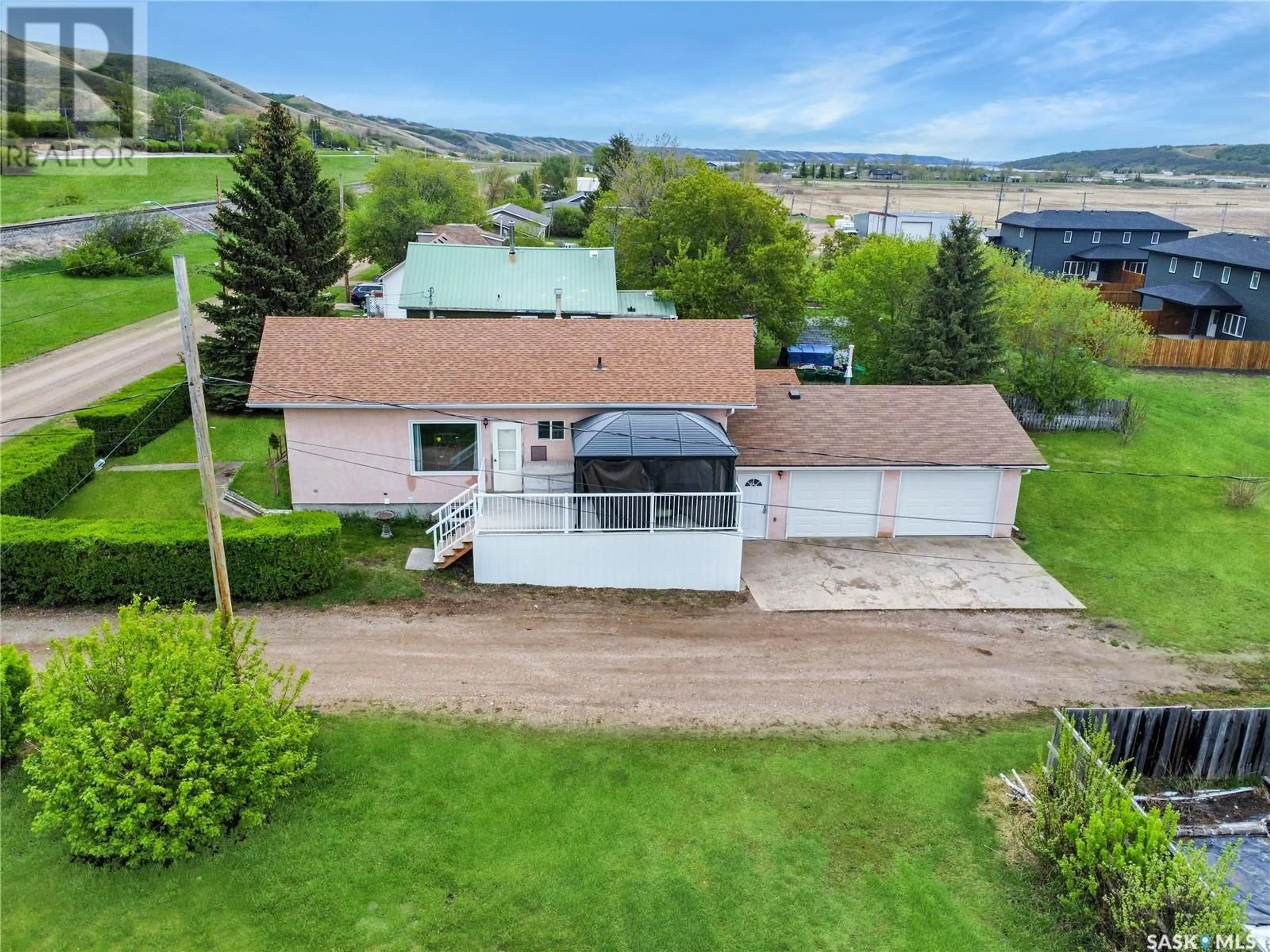 A pic from outside/outdoor area/front of a property/back of a property/a pic from drone, unknown for 6 ST PATRICK STREET, Lebret Saskatchewan S0G2Y0