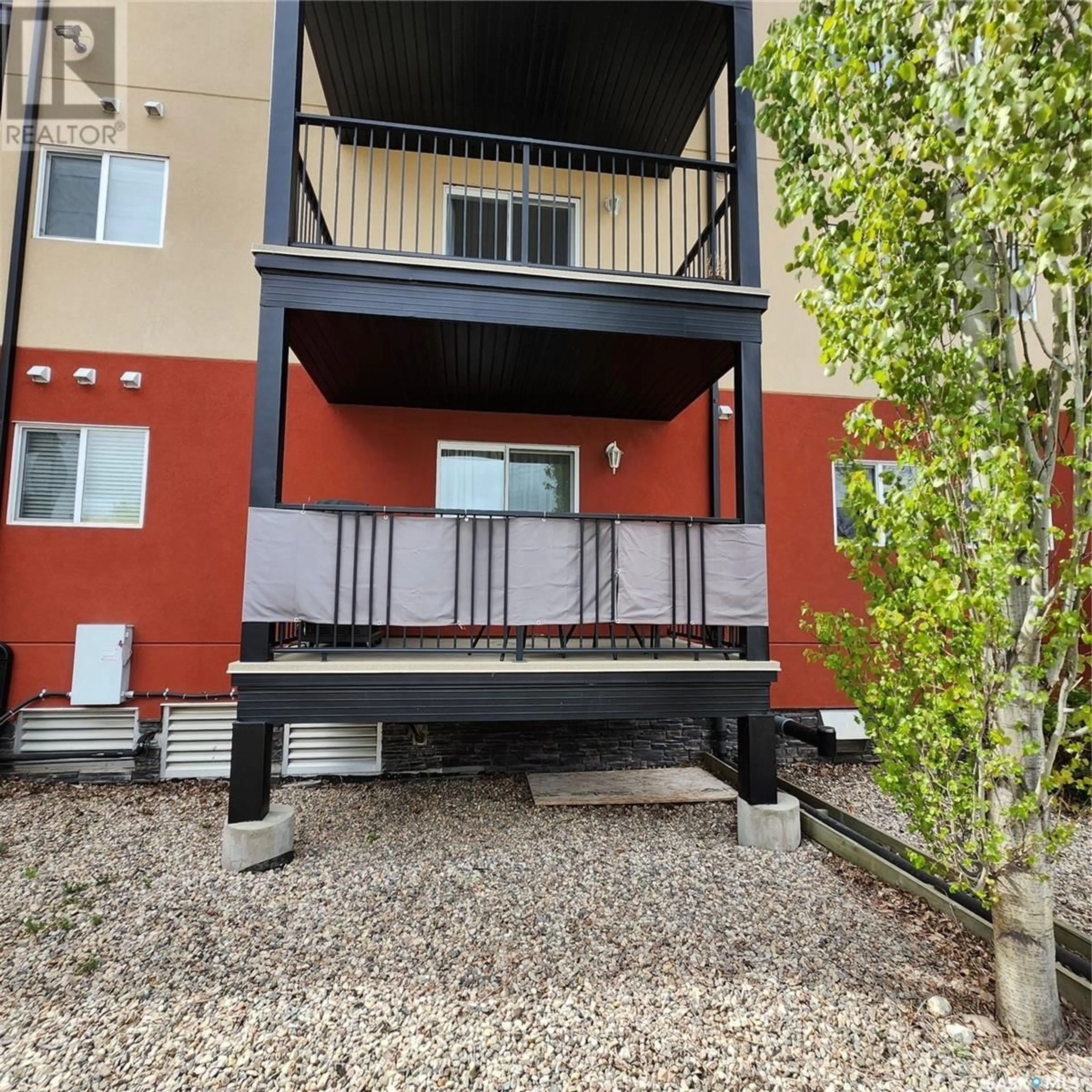 Patio, unknown for 100 - 108 1ST AVENUE, Warman Saskatchewan S0K0A1