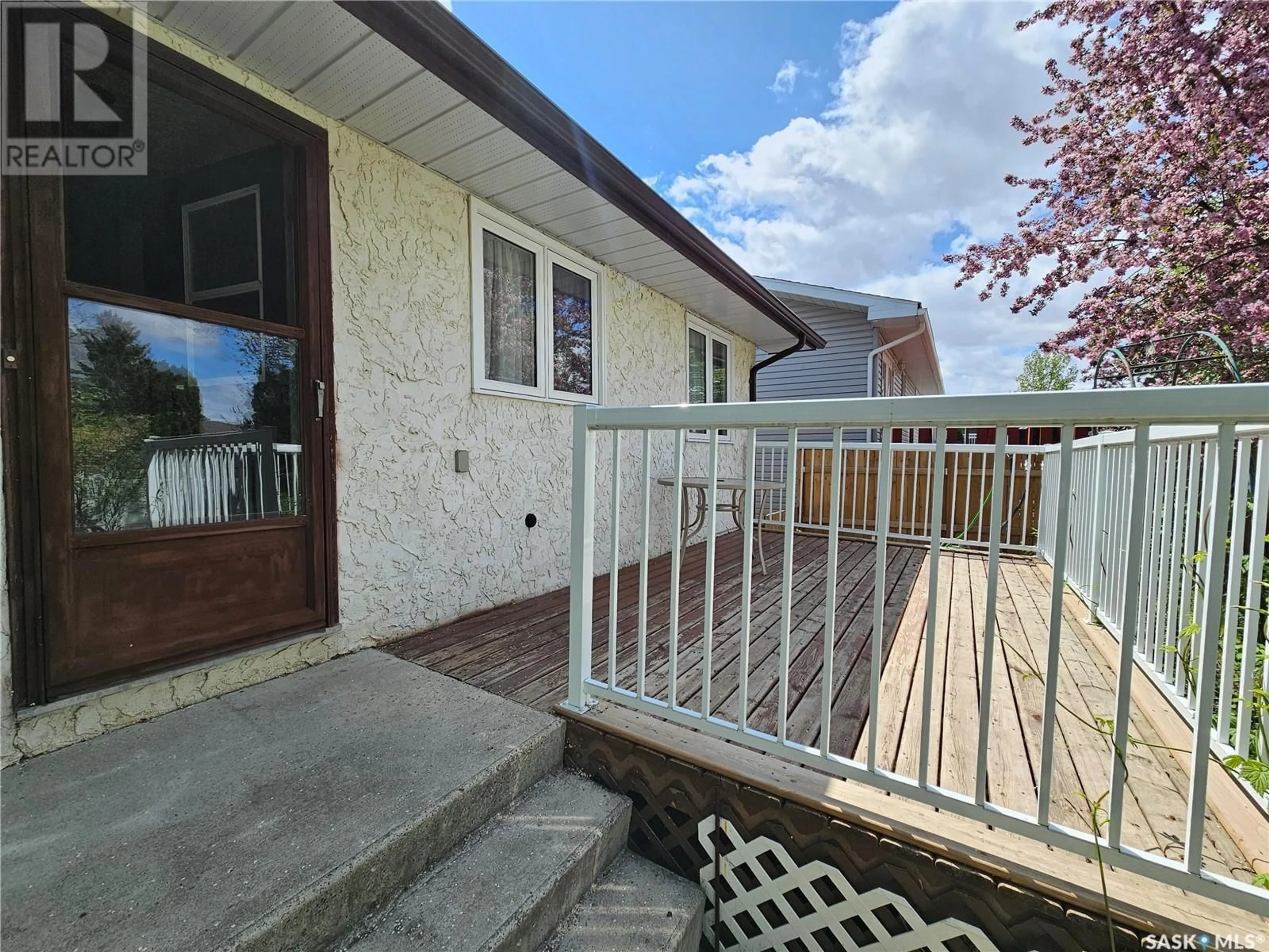 Patio, street for 1312 PRINCESS CRESCENT, Moose Jaw Saskatchewan S6H6S9