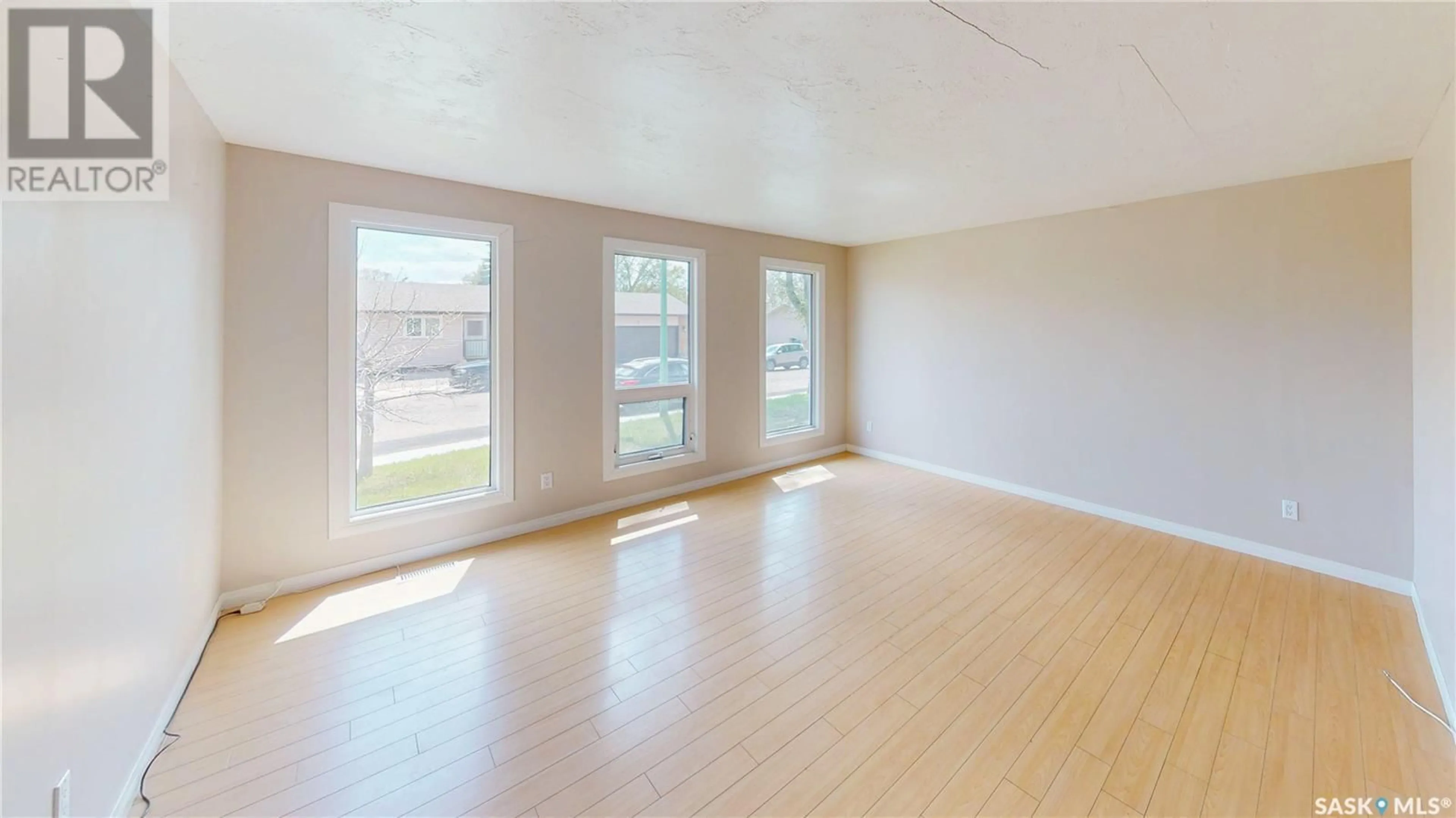 A pic of a room for 34 HATTON CRESCENT, Regina Saskatchewan S4N5K6