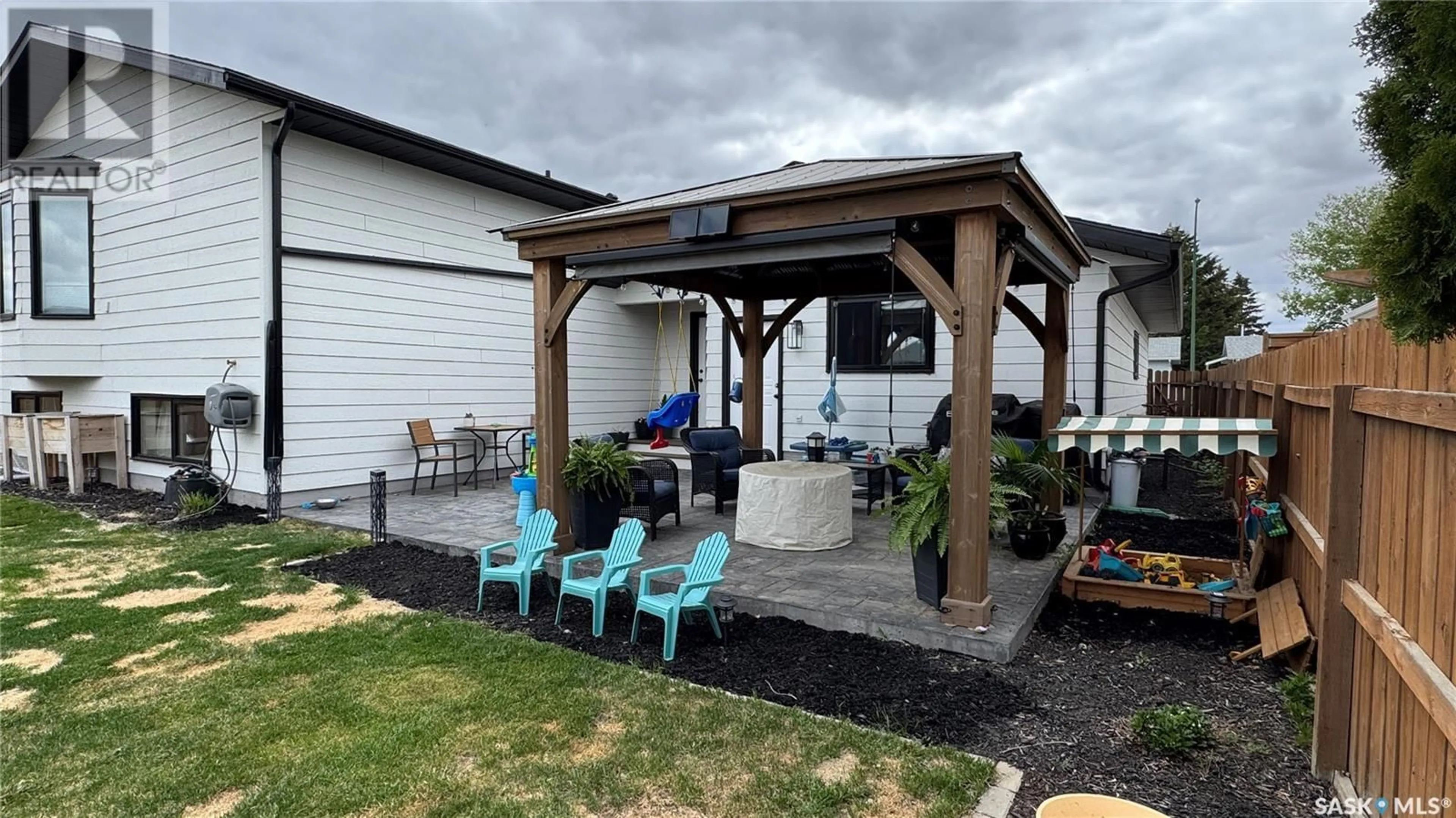 Patio, unknown for 411 MCGILLIVRAY STREET, Outlook Saskatchewan S0L2N0