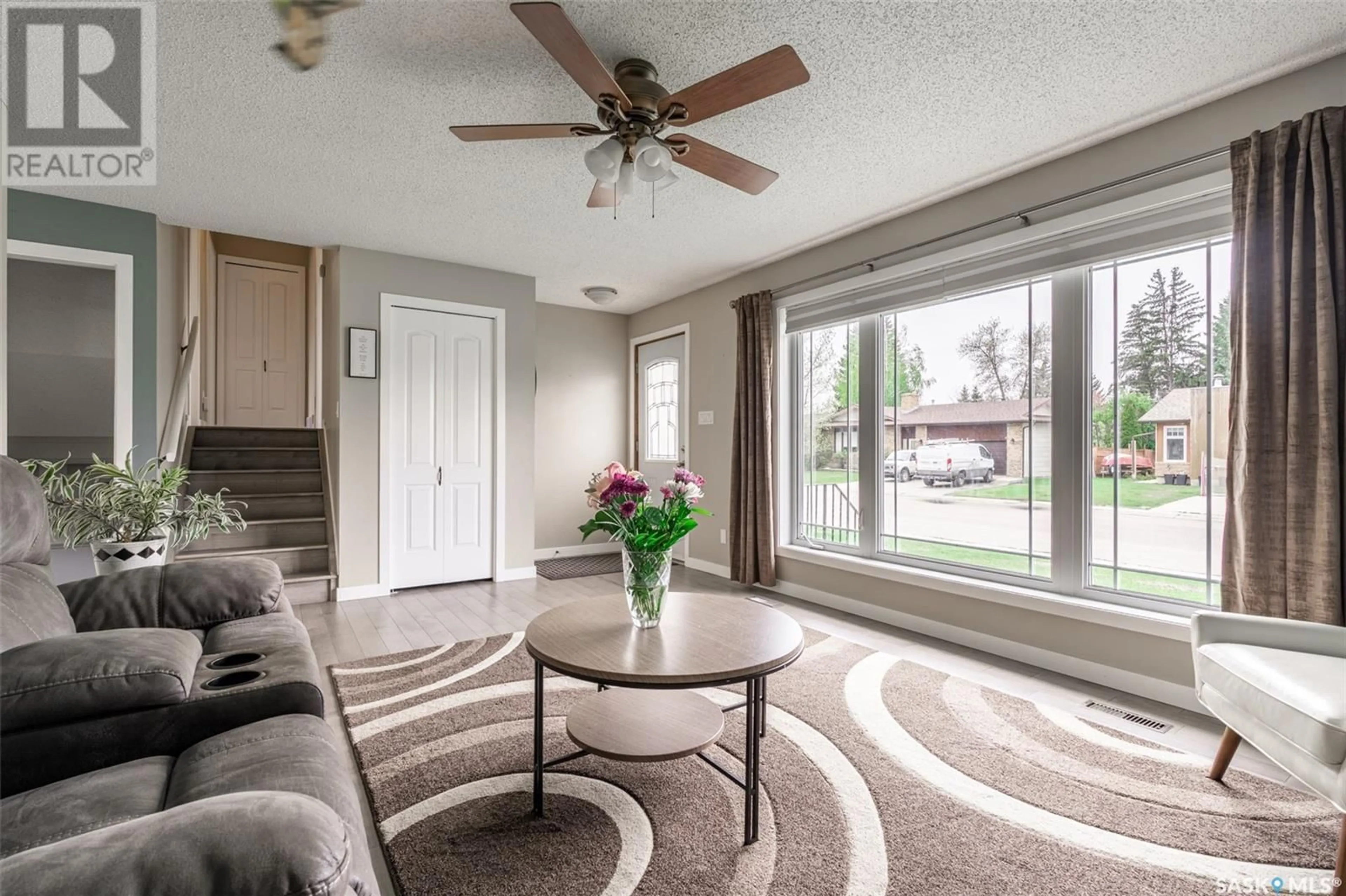 Living room with furniture, unknown for 110 ALLEGRETTO CRESCENT, Saskatoon Saskatchewan S7K6R5