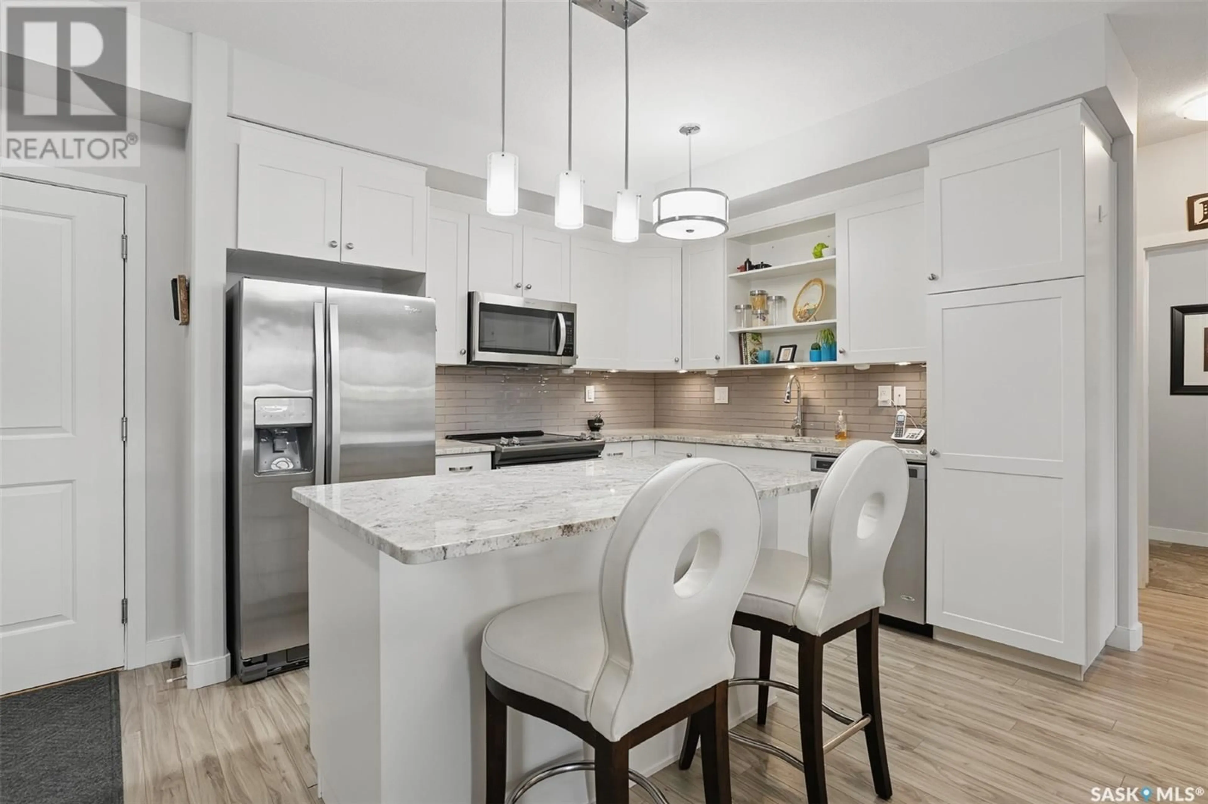 Open concept kitchen, ceramic/tile floor for 308 - 1025 MOSS AVENUE, Saskatoon Saskatchewan S7H4C7