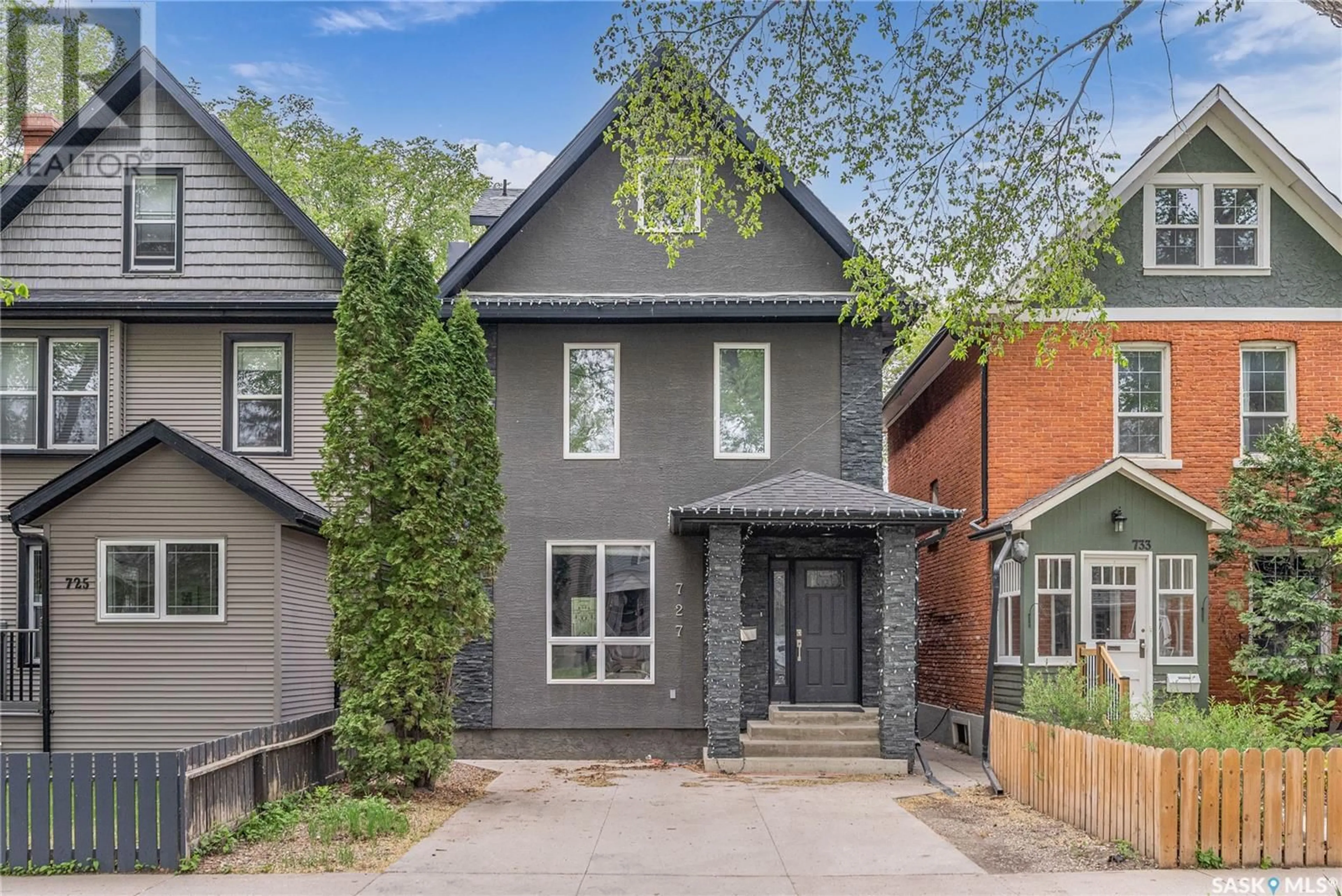 Home with brick exterior material, street for 727 6TH STREET, Saskatoon Saskatchewan S7K2S8