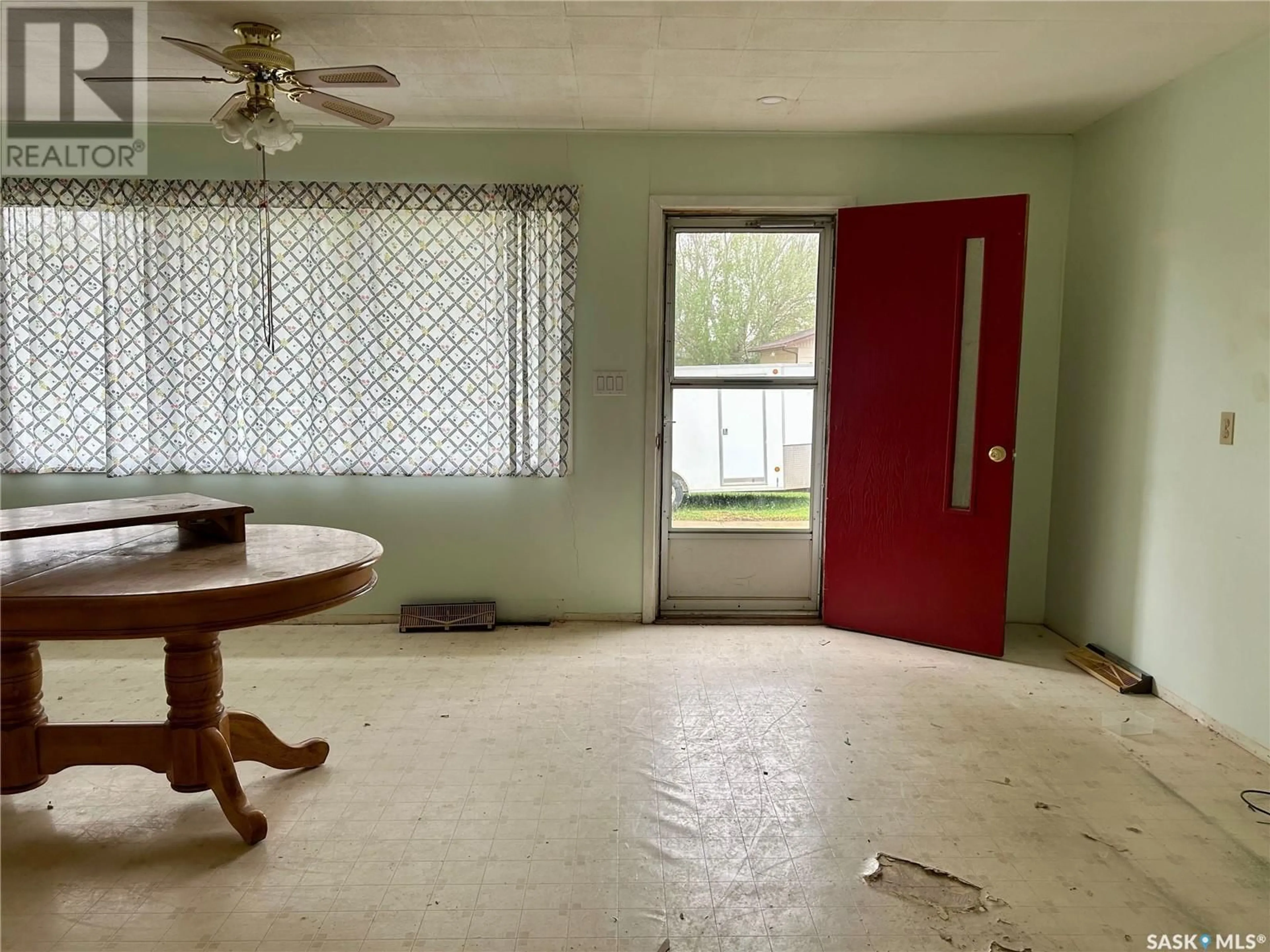 A pic of a room for 210 COTEAU STREET, Milestone Saskatchewan S0G3L0