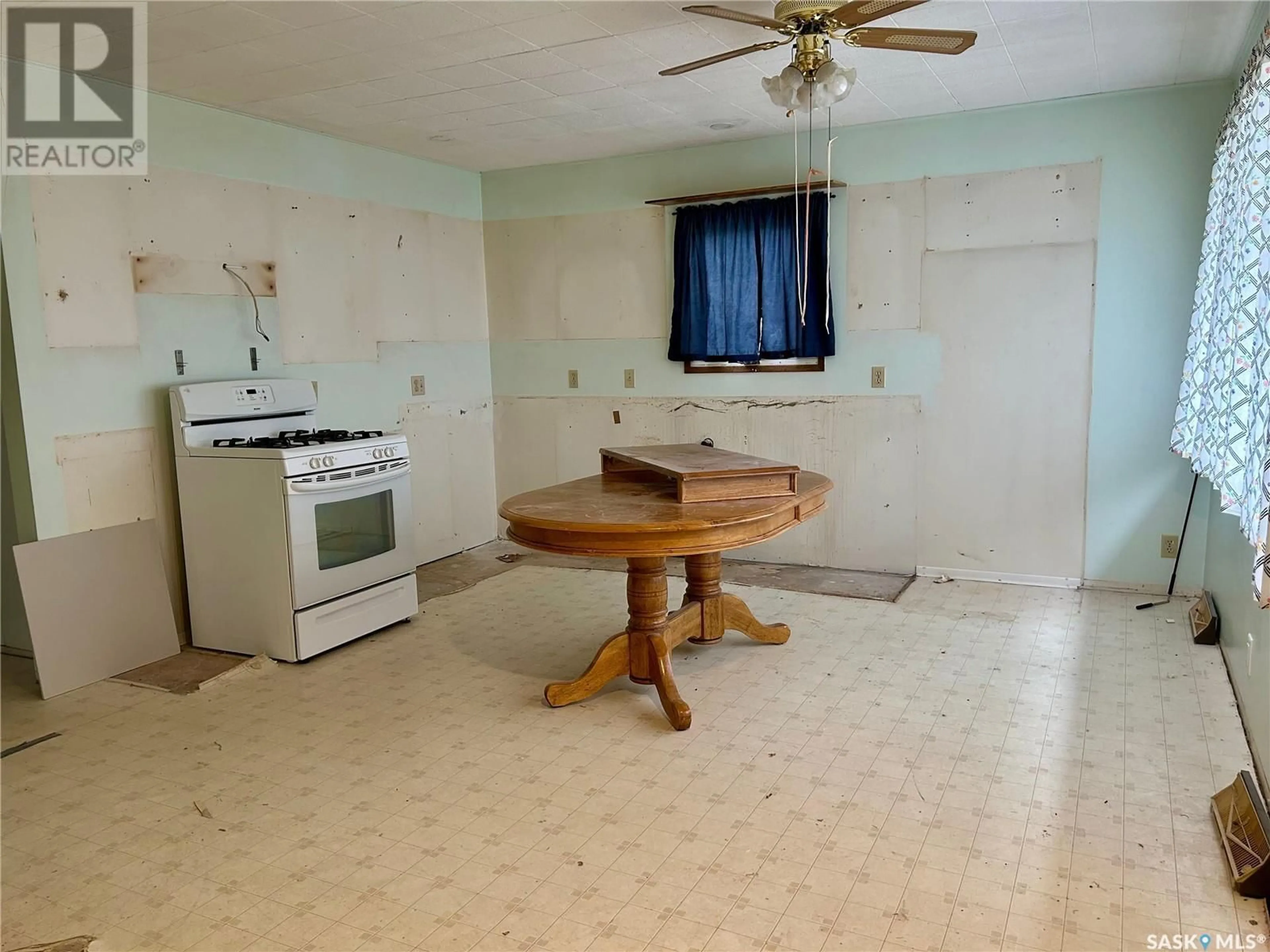 A pic of a room for 210 COTEAU STREET, Milestone Saskatchewan S0G3L0