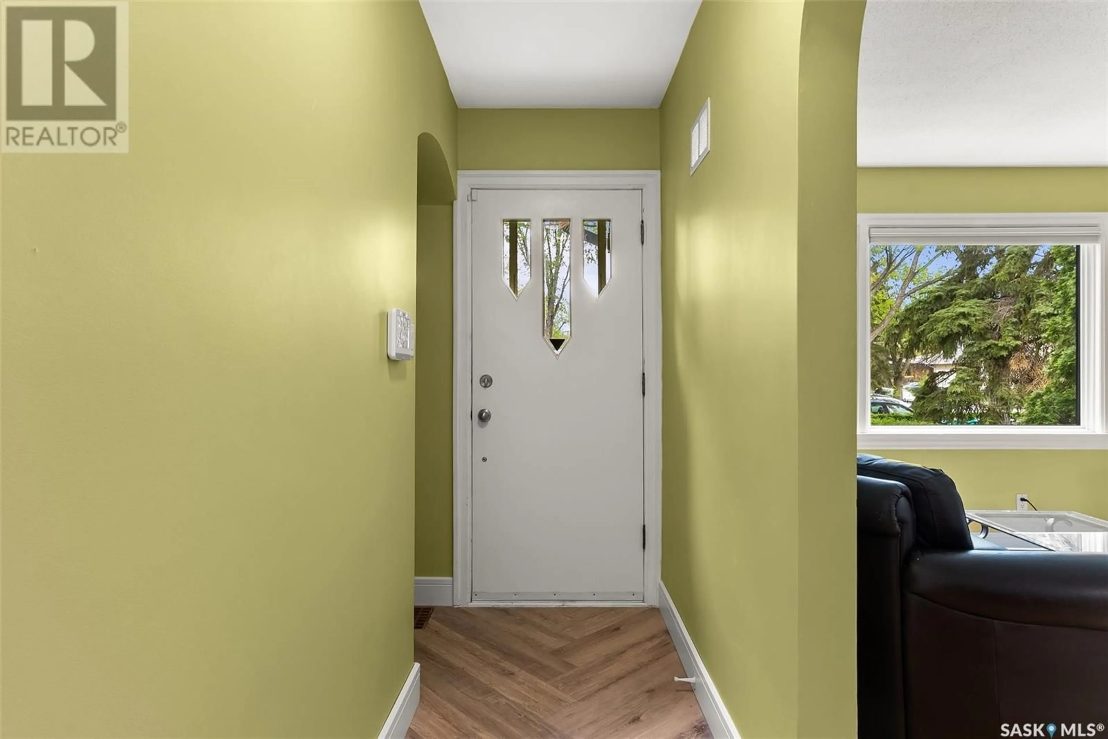 Indoor entryway for 3311 HILL AVENUE, Regina Saskatchewan S4S0W8