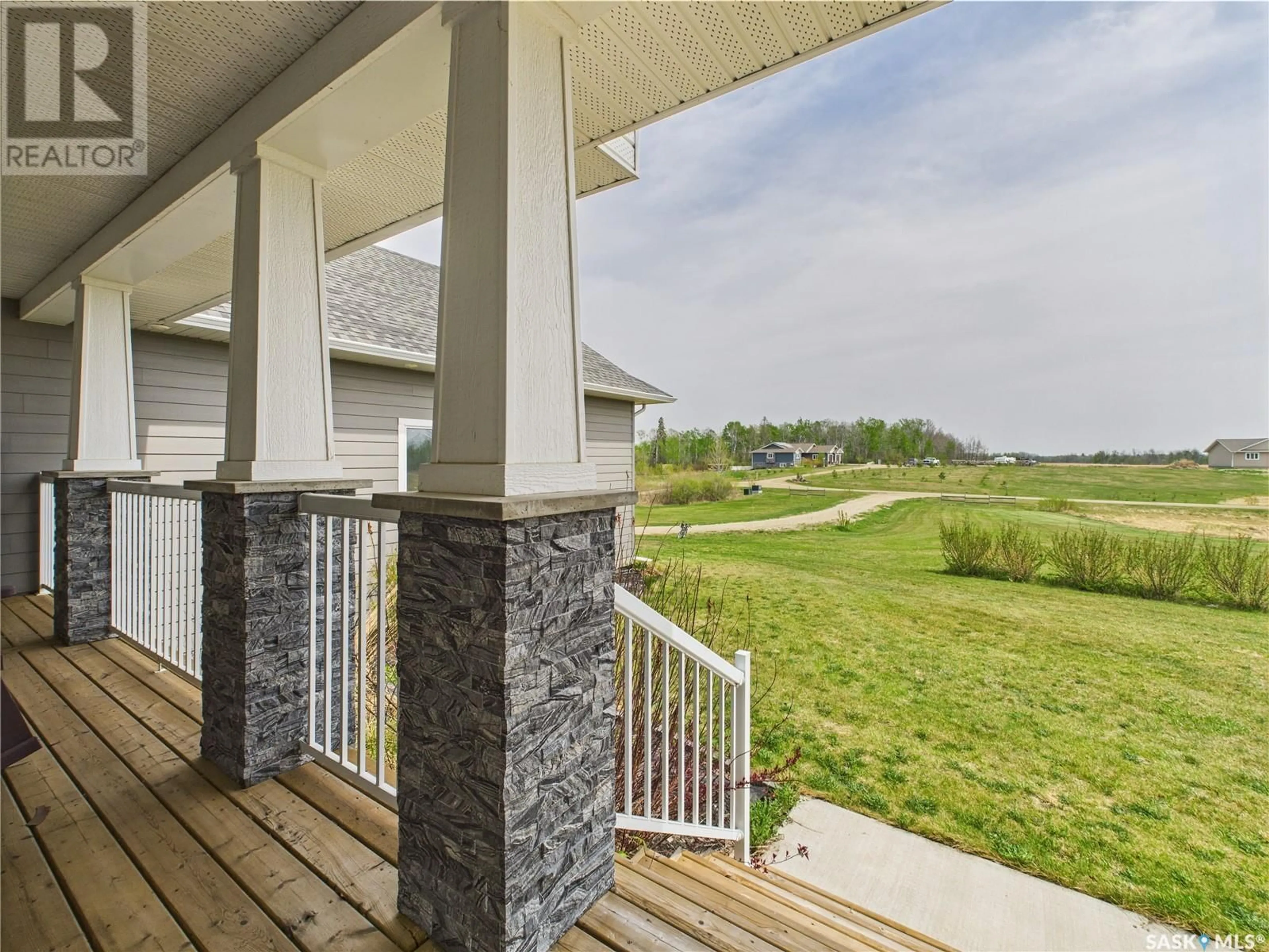 Patio, water/lake/river/ocean view for 302 WEST ACREAGE, Prince Albert Rm No. 461 Saskatchewan S6V5R8
