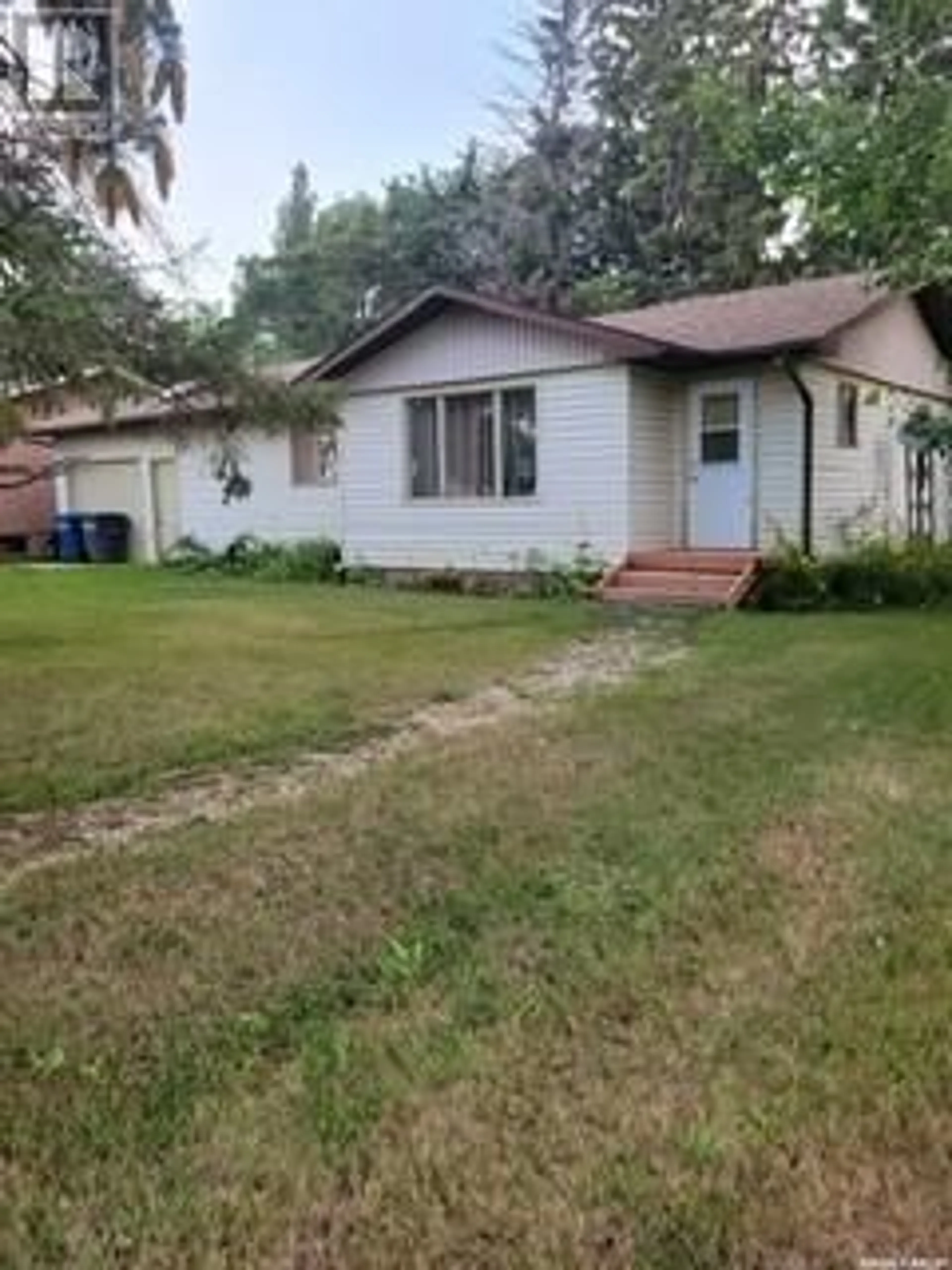 Unknown for 404 SECOND AVENUE, Spy Hill Saskatchewan S0A3W0