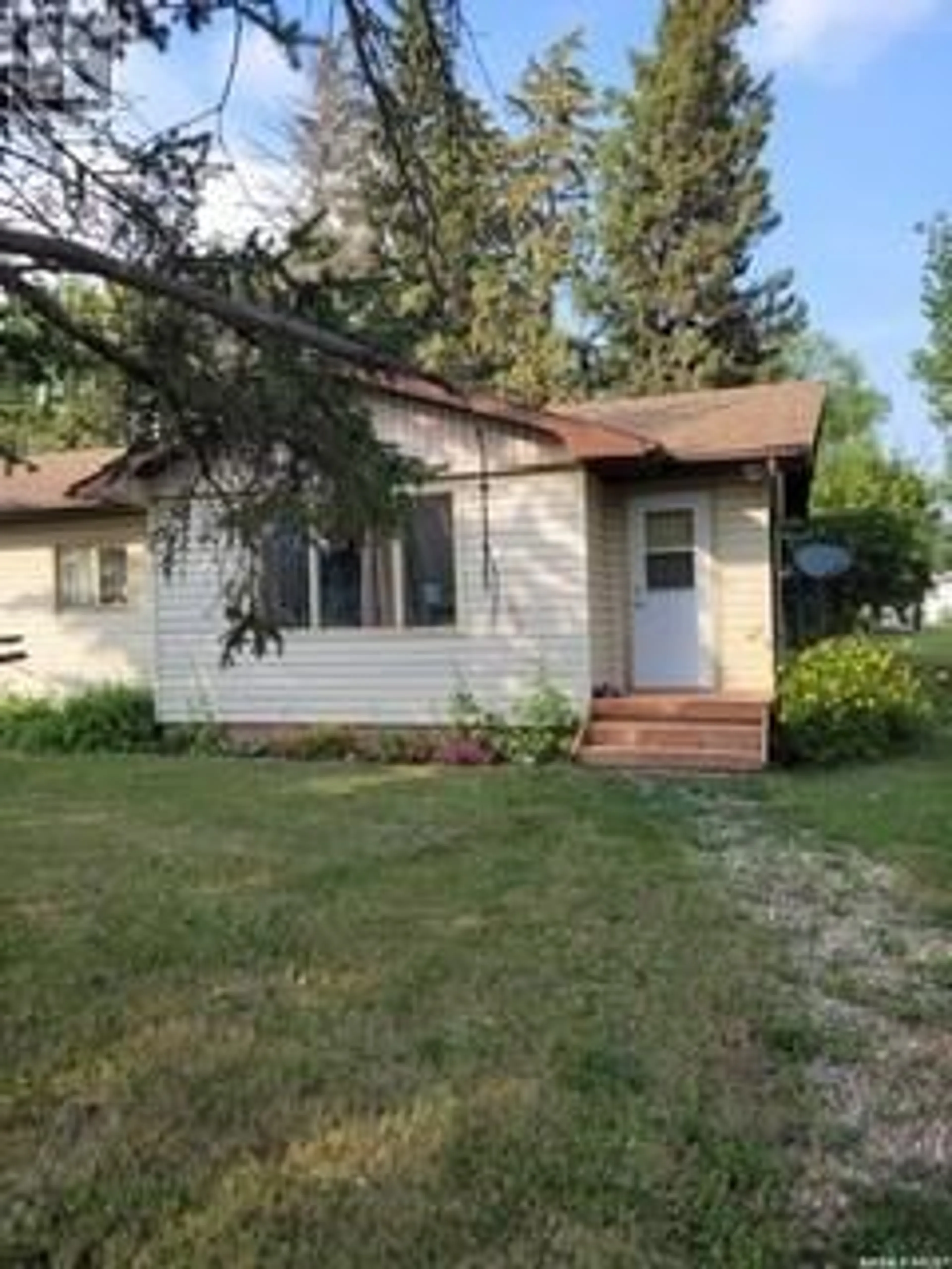 Unknown for 404 SECOND AVENUE, Spy Hill Saskatchewan S0A3W0