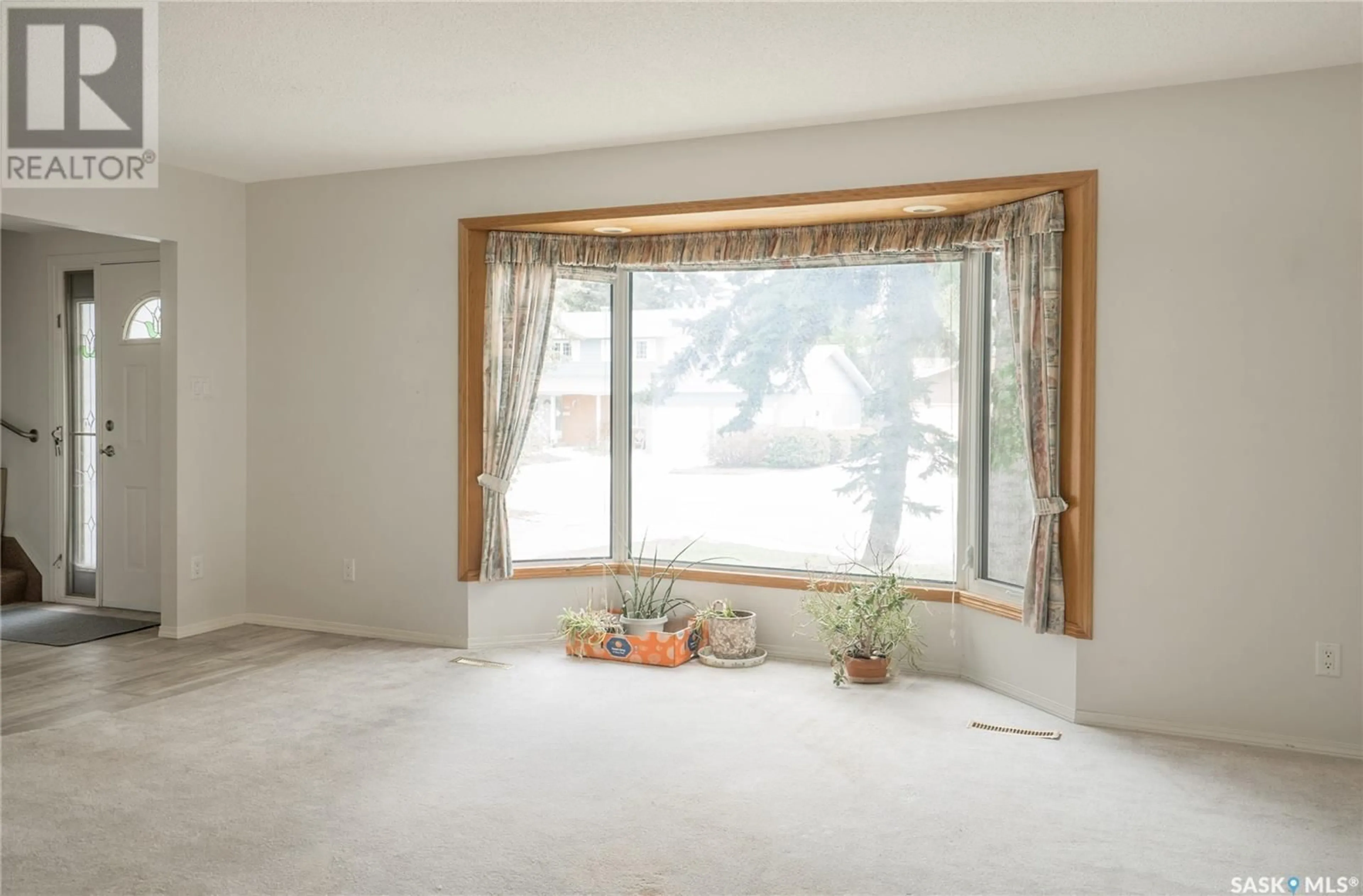 A pic of a room for 317 MOUNT ALLISON COURT, Saskatoon Saskatchewan S7H4A8