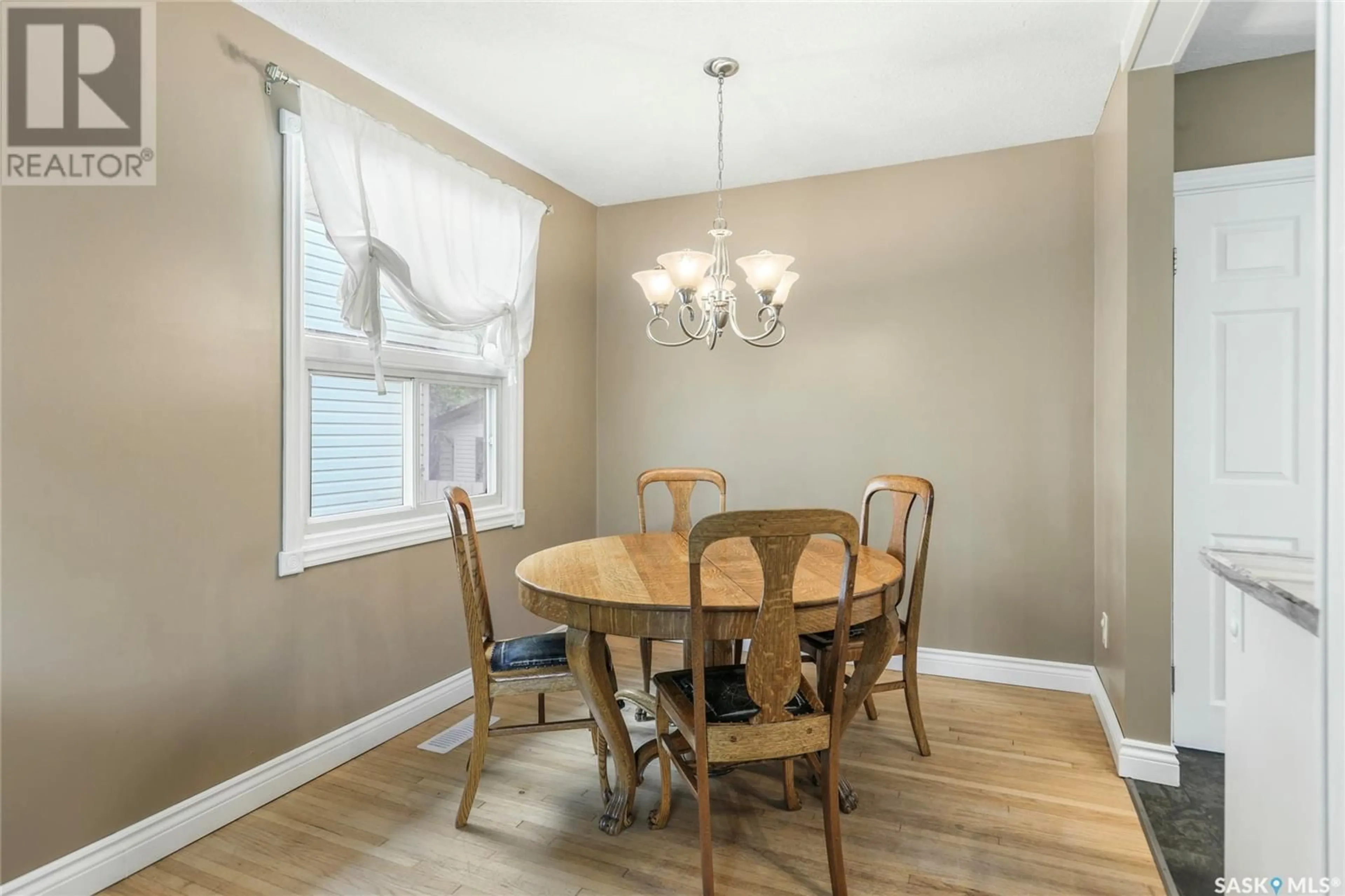 Dining room, wood/laminate floor for 2755 PARK STREET, Regina Saskatchewan S4N2R4