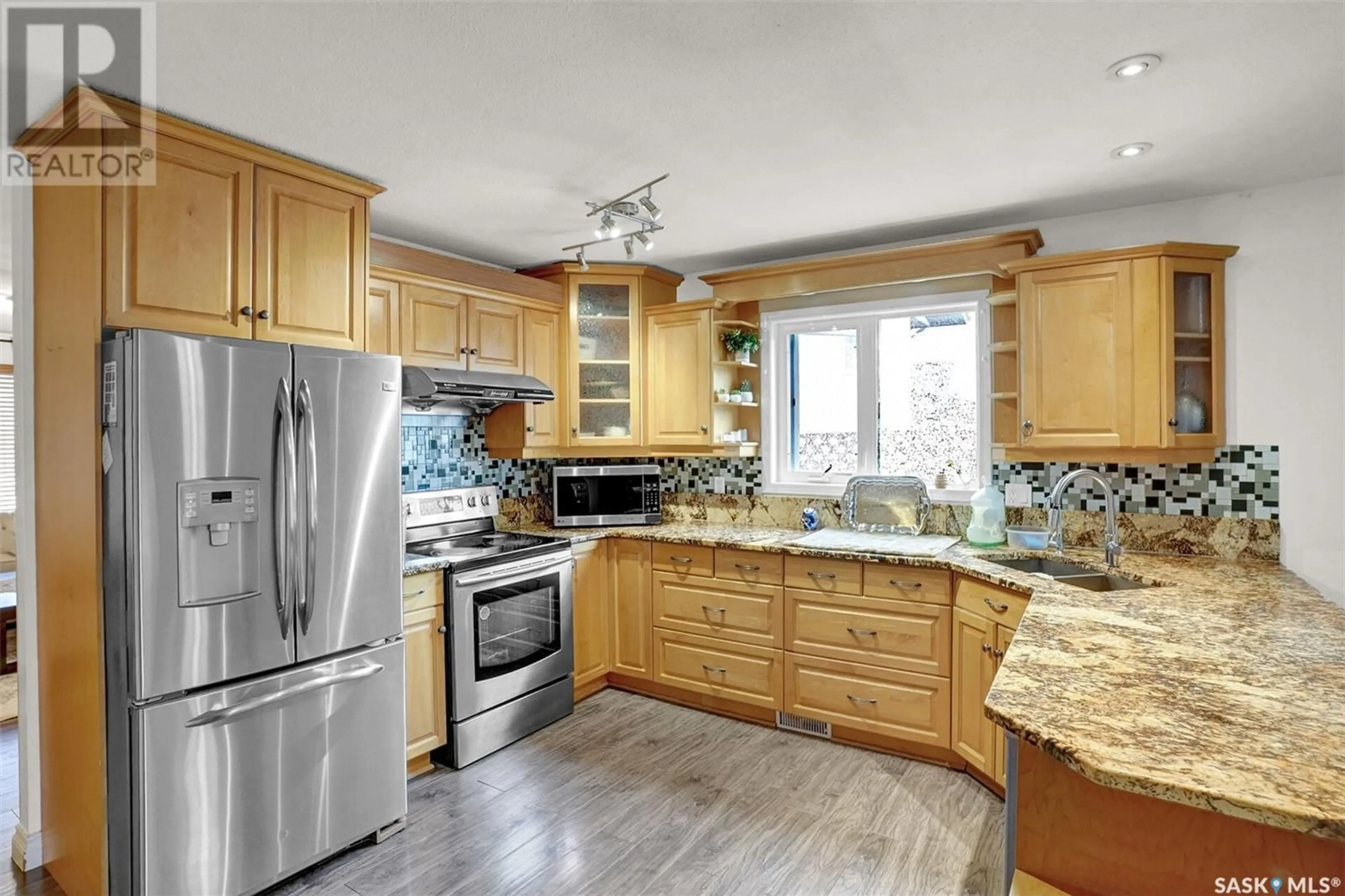 Open concept kitchen, unknown for 2782 SCHWEITZER DRIVE, Regina Saskatchewan S4V1C5