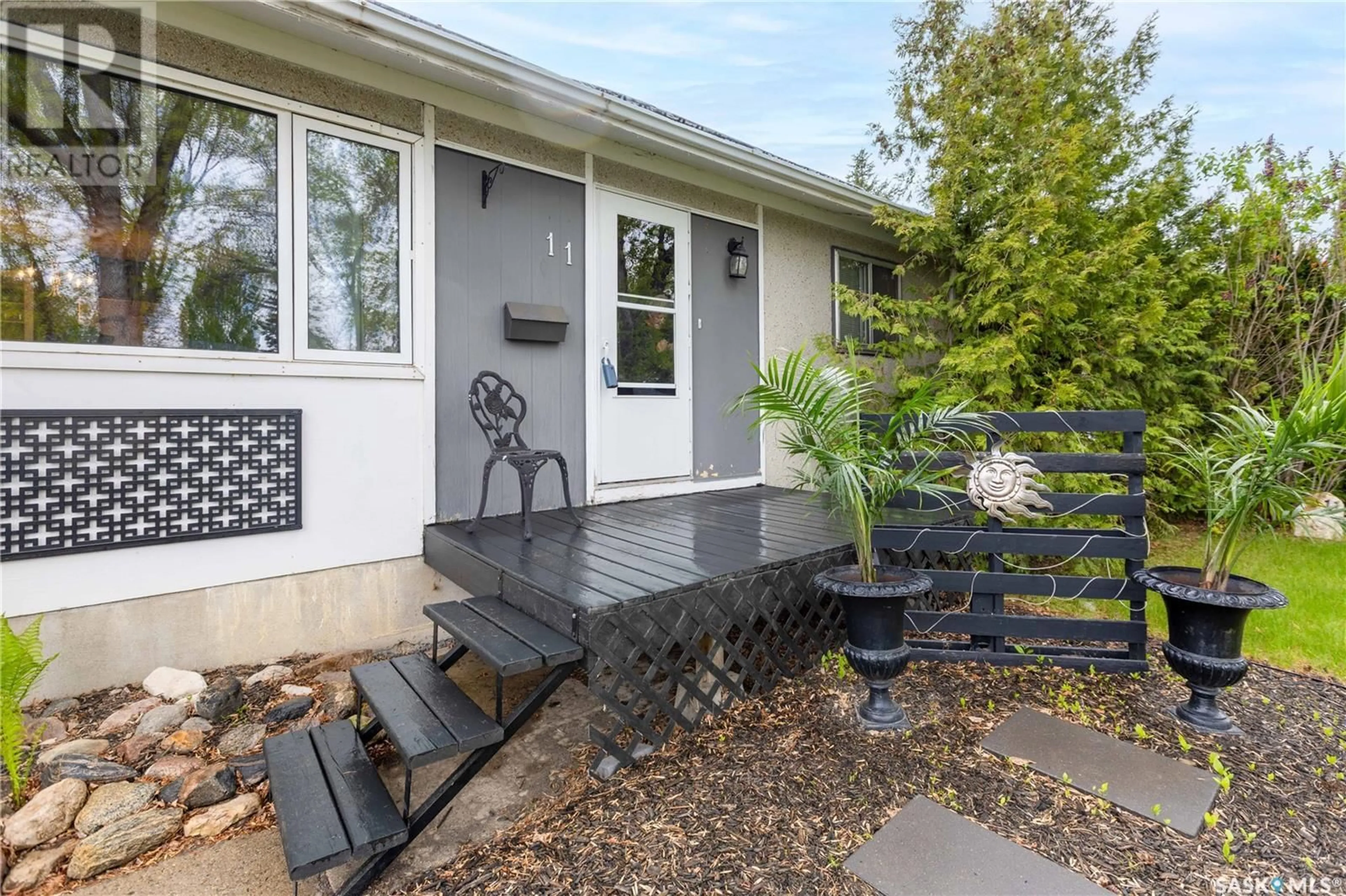 Unknown for 11 SELKIRK CRESCENT, Saskatoon Saskatchewan S7L4J4