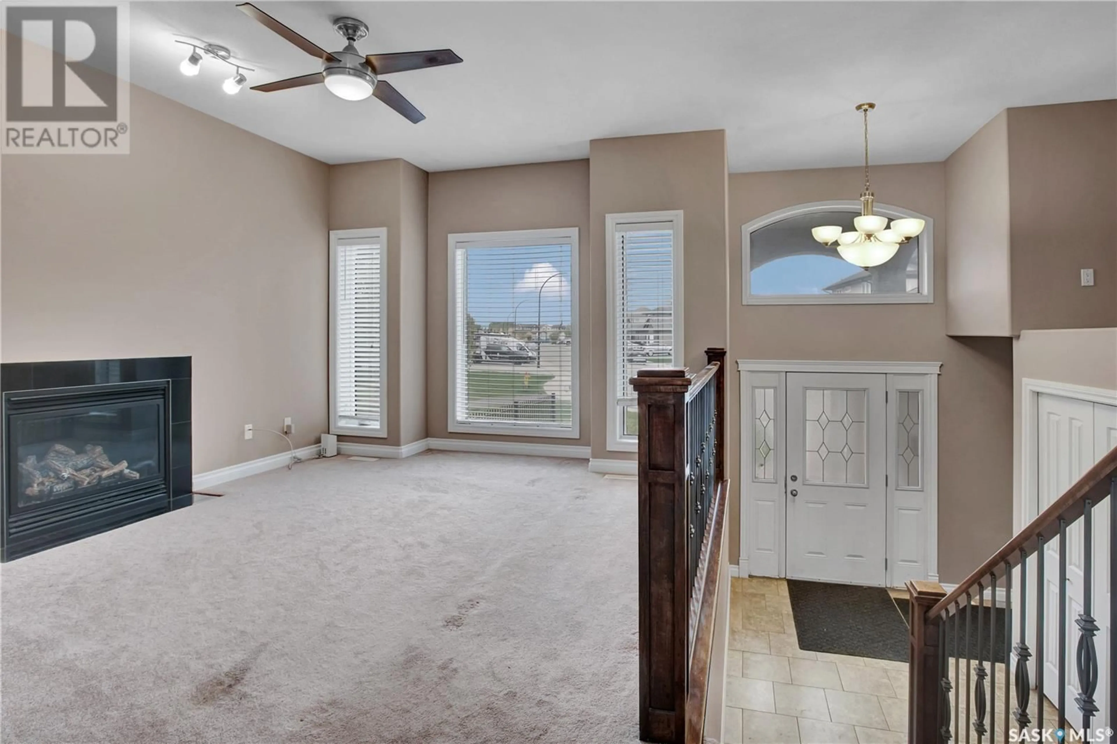 Unknown for 402 MCKAGUE CRESCENT, Saskatoon Saskatchewan S7R0A6