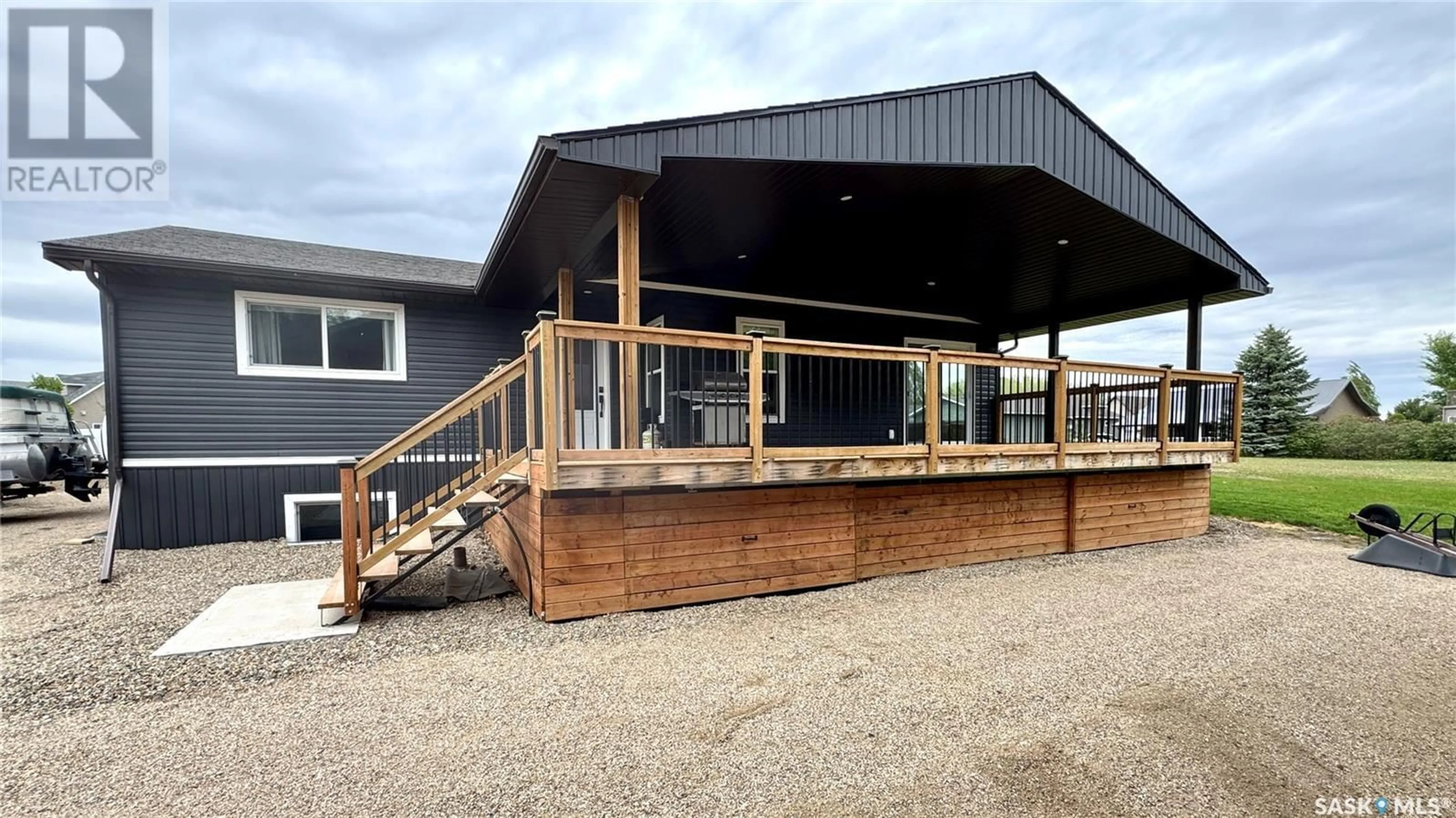 Patio, building for 205 RUBY DRIVE, Hitchcock Bay Saskatchewan S0L1Z0