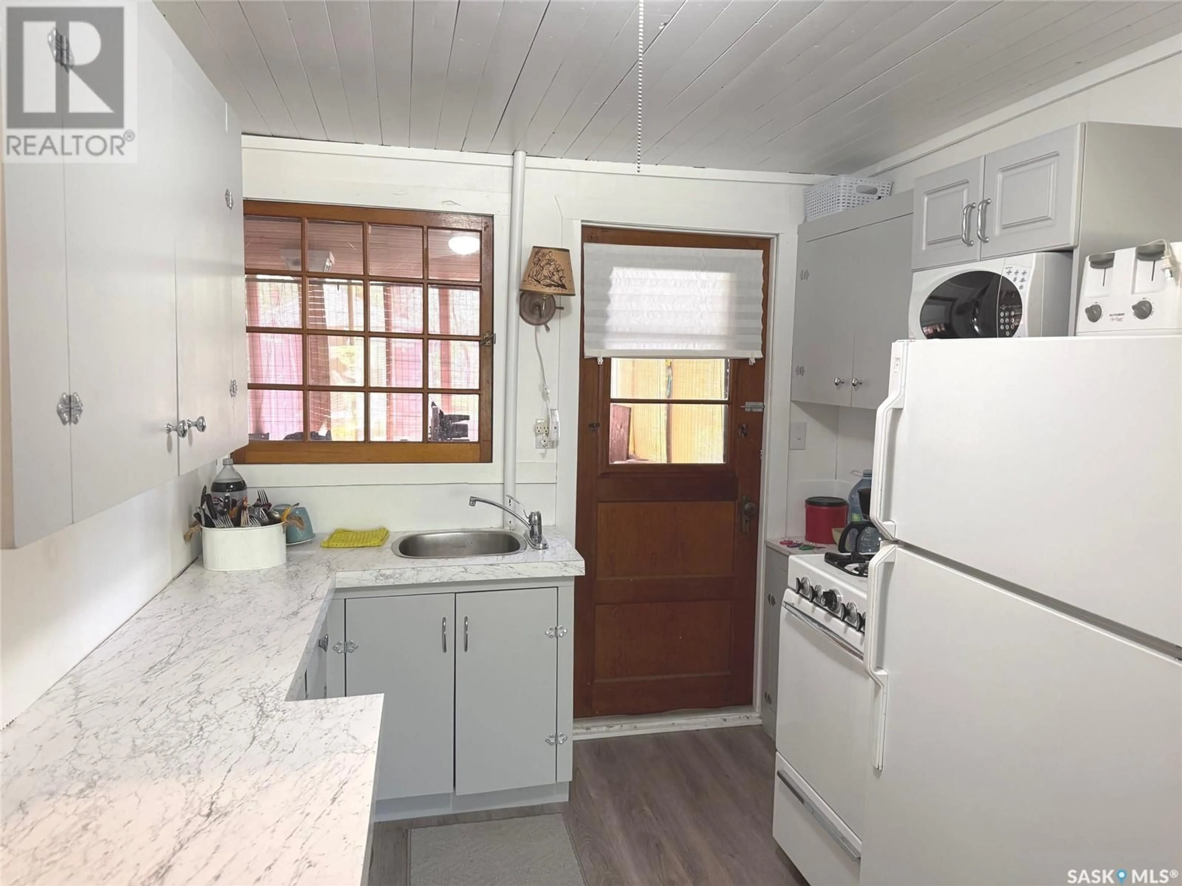 Standard kitchen, unknown for 63 ELM STREET, Katepwa Beach Saskatchewan S0G2K0