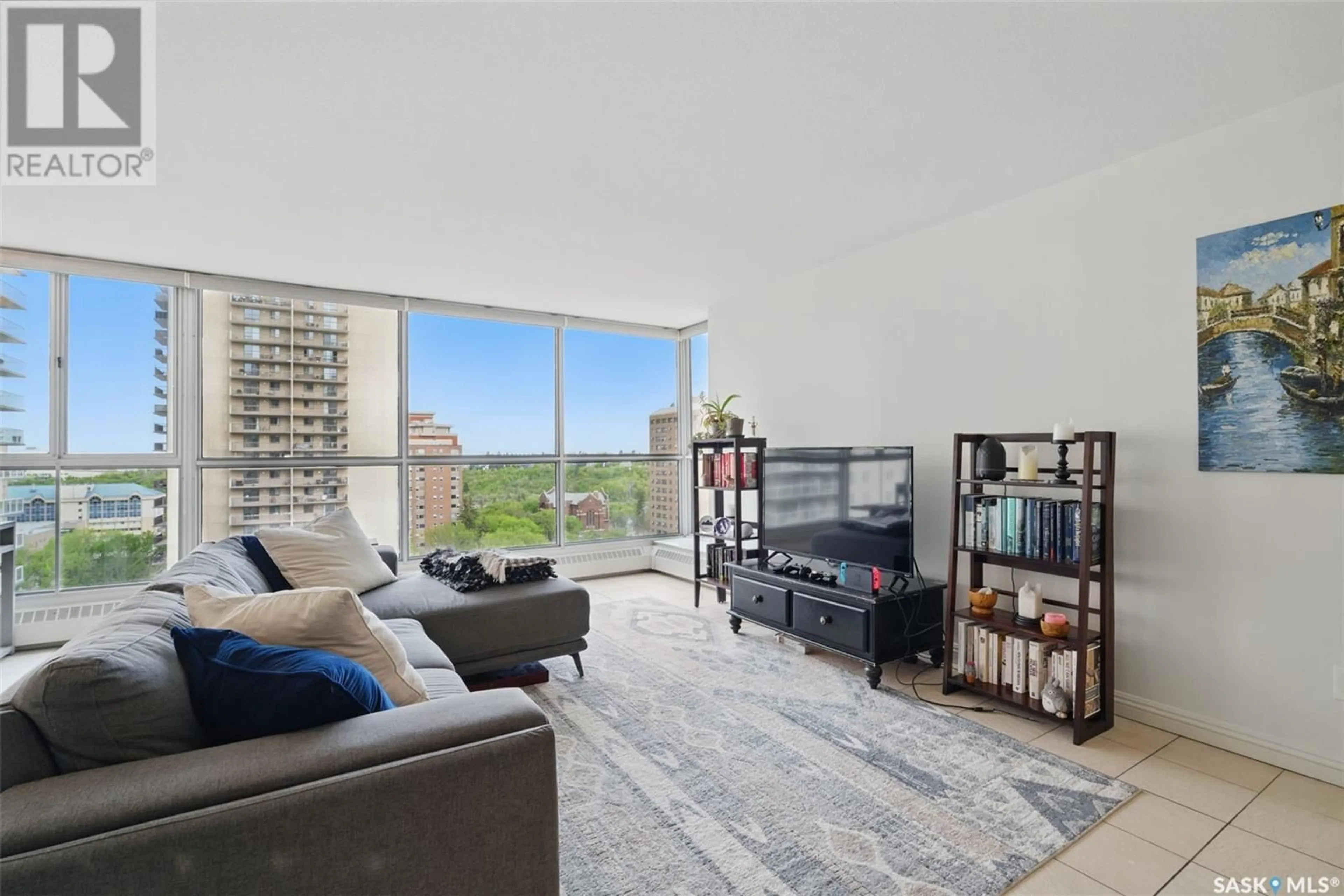 Living room with furniture, unknown for 315 - 1401 5TH AVENUE N, Saskatoon Saskatchewan S7K5Z8