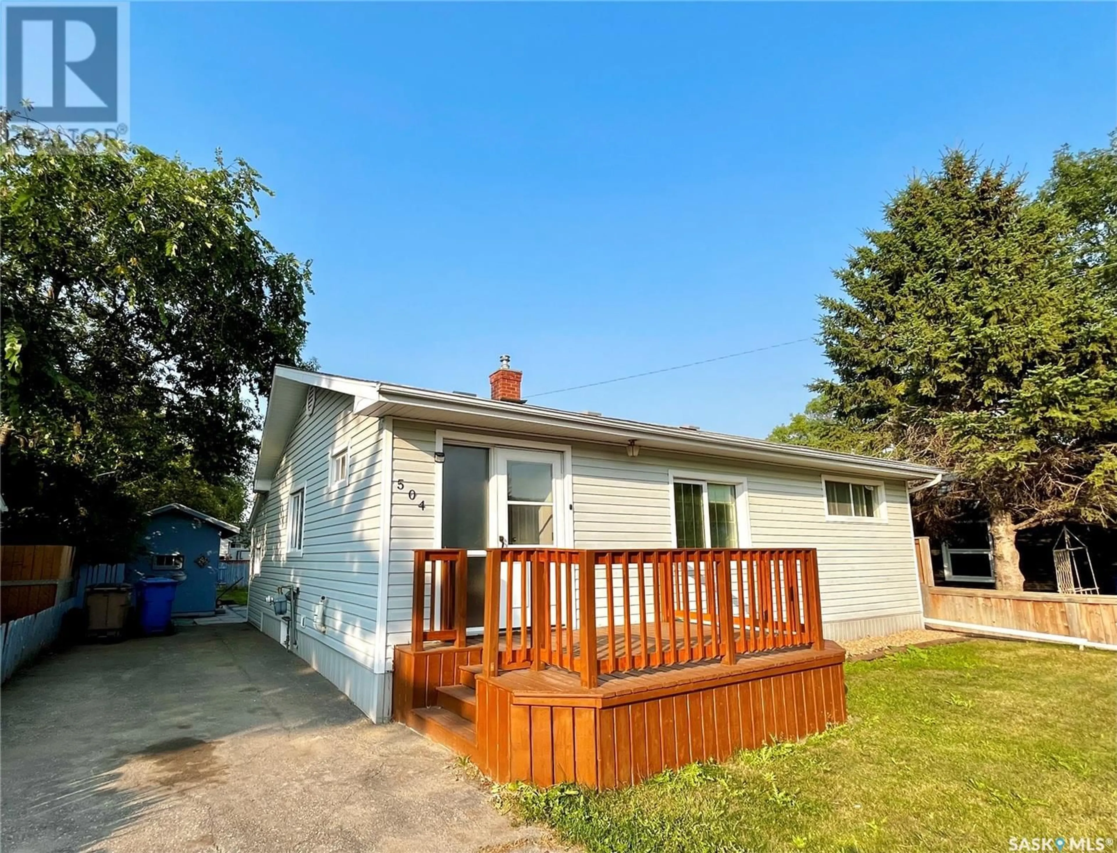 A pic from outside/outdoor area/front of a property/back of a property/a pic from drone, street for 504 STOVEL AVENUE, Melfort Saskatchewan S0E1A0