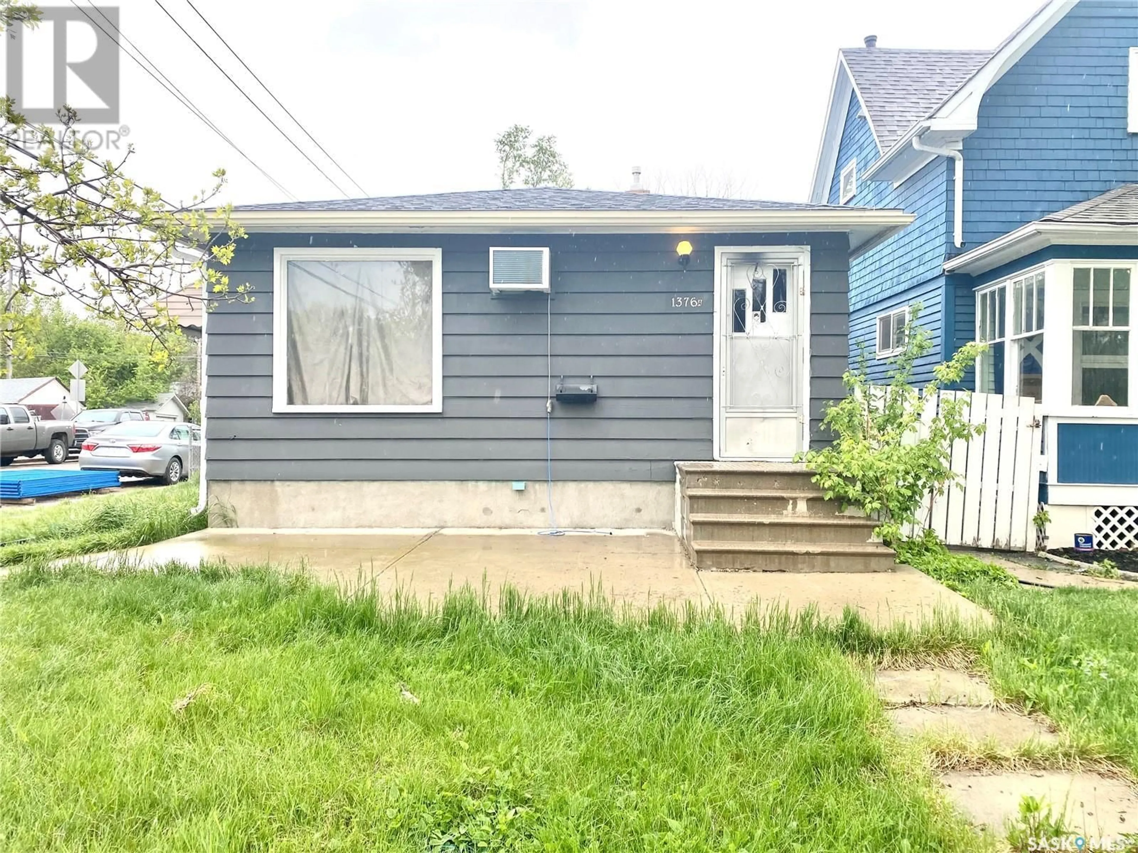 Home with vinyl exterior material, street for 1376 MONTAGUE STREET, Regina Saskatchewan S4T3H9