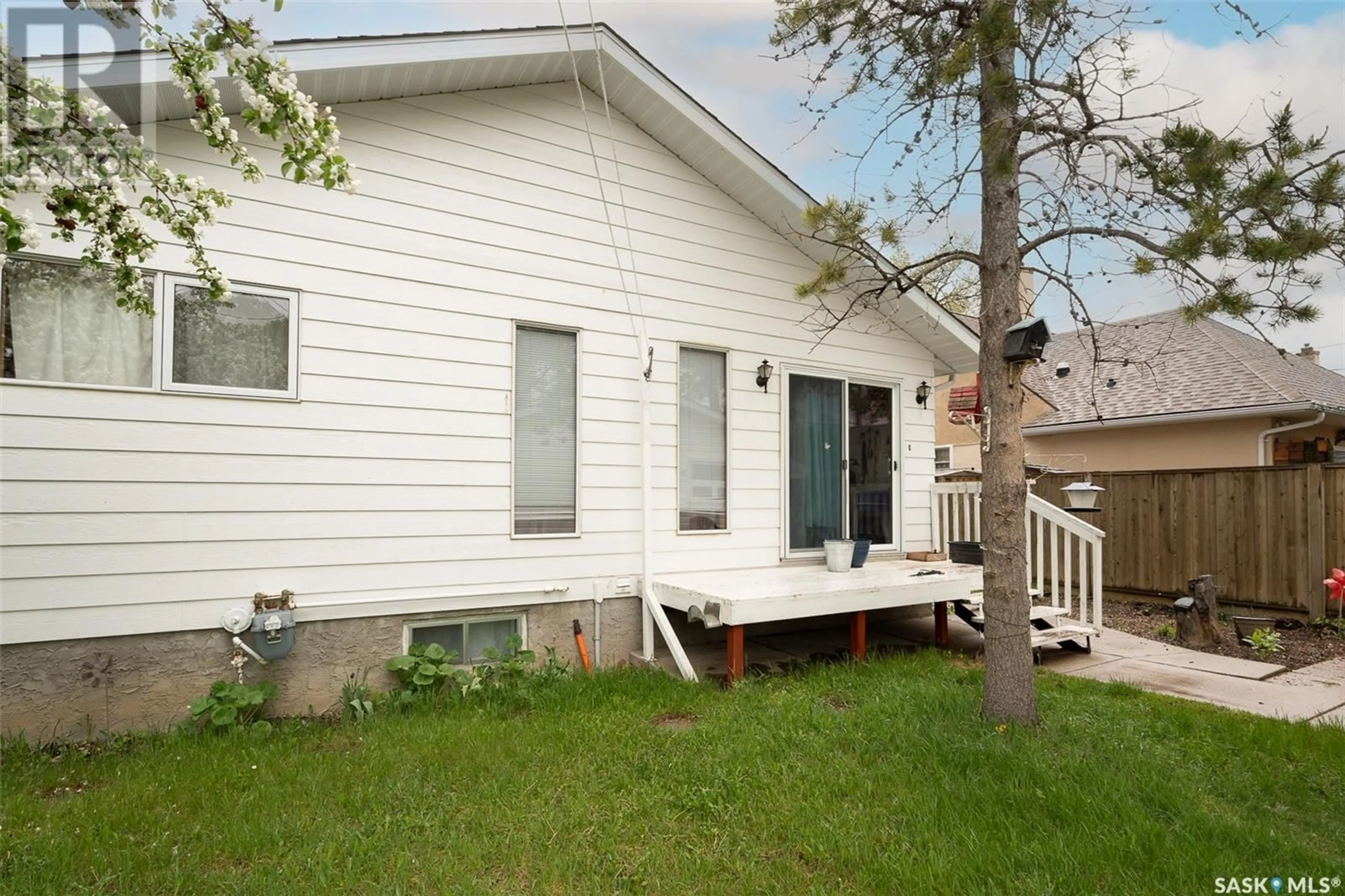 Unknown for 1138 7TH AVENUE, Moose Jaw Saskatchewan S6H4C5