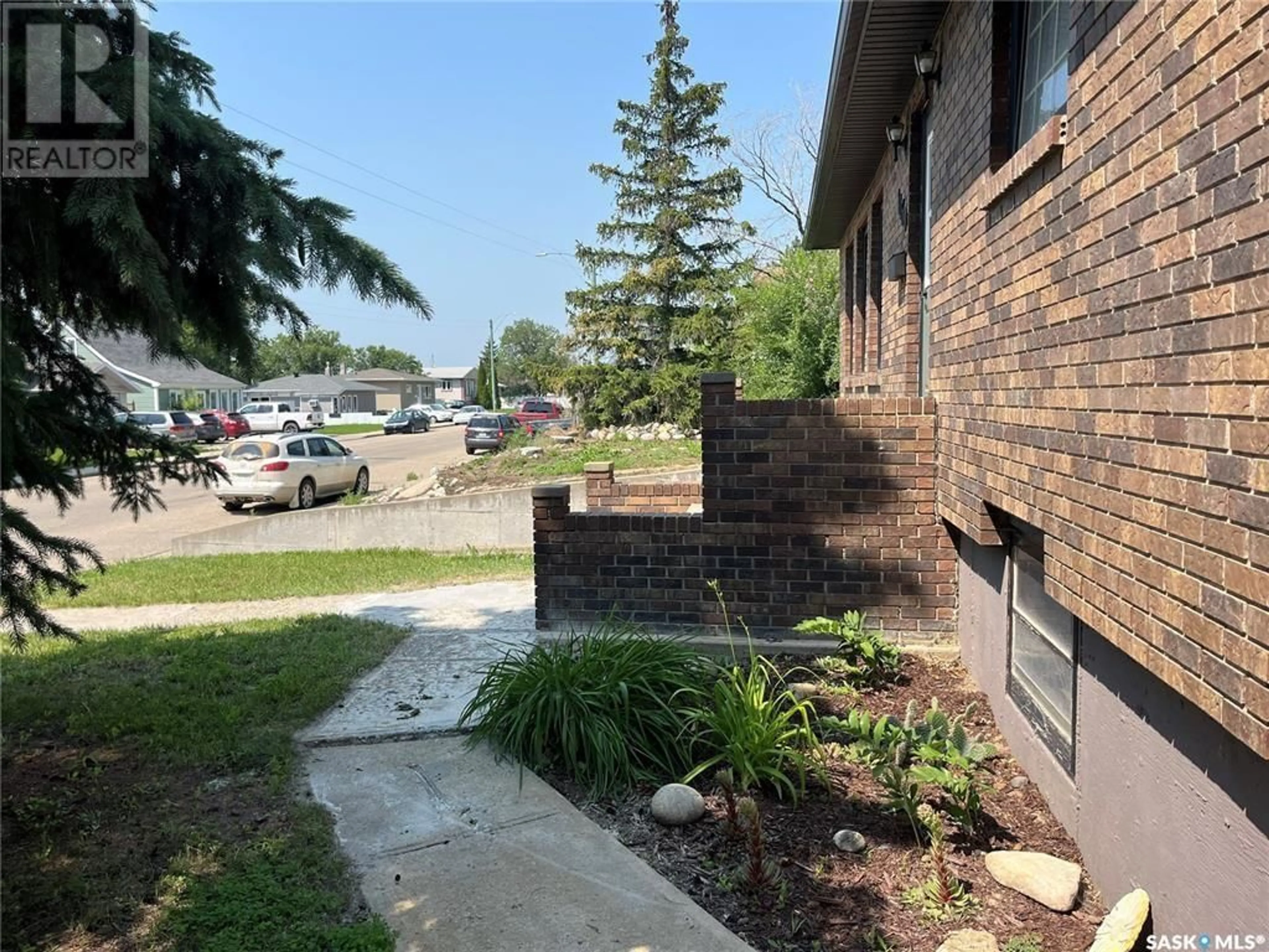 Unknown for 1130 ATHABASCA STREET W, Moose Jaw Saskatchewan S6H2E7
