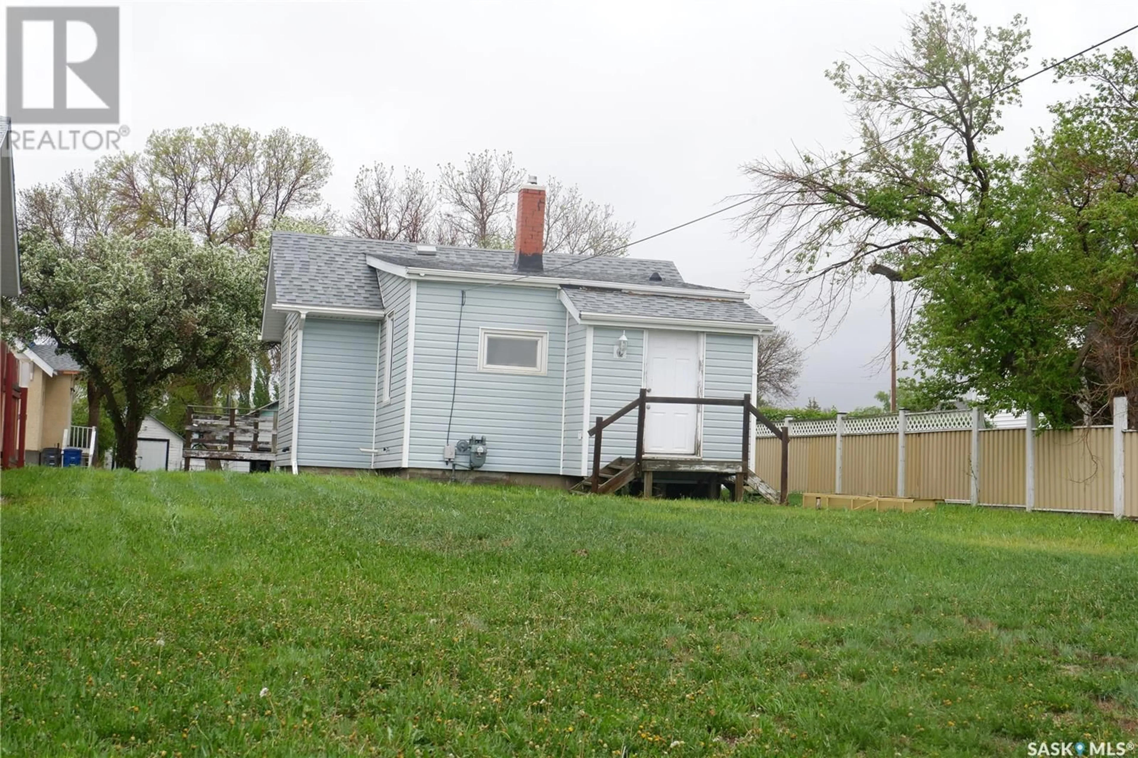 Unknown for 310 2ND AVENUE, Assiniboia Saskatchewan S0H0B0