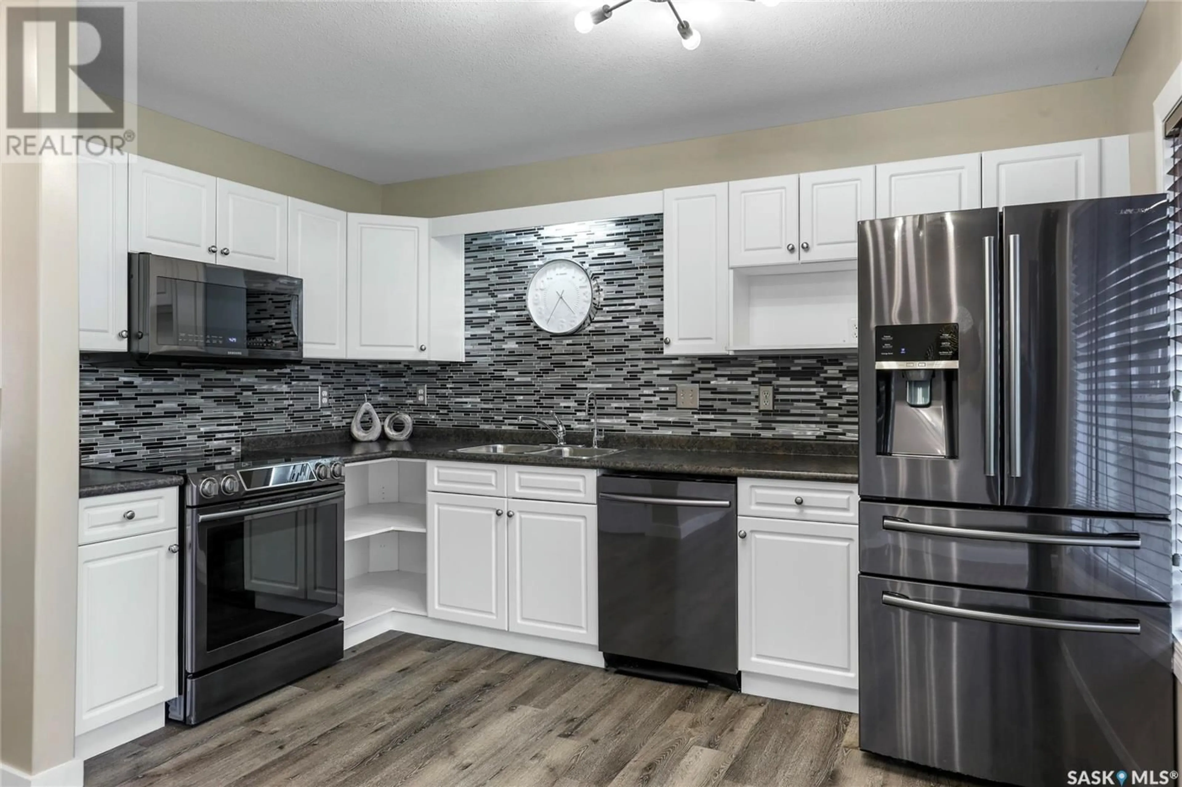 Standard kitchen, unknown for 4500 - 53 CHILD AVENUE, Regina Saskatchewan S4X0A9