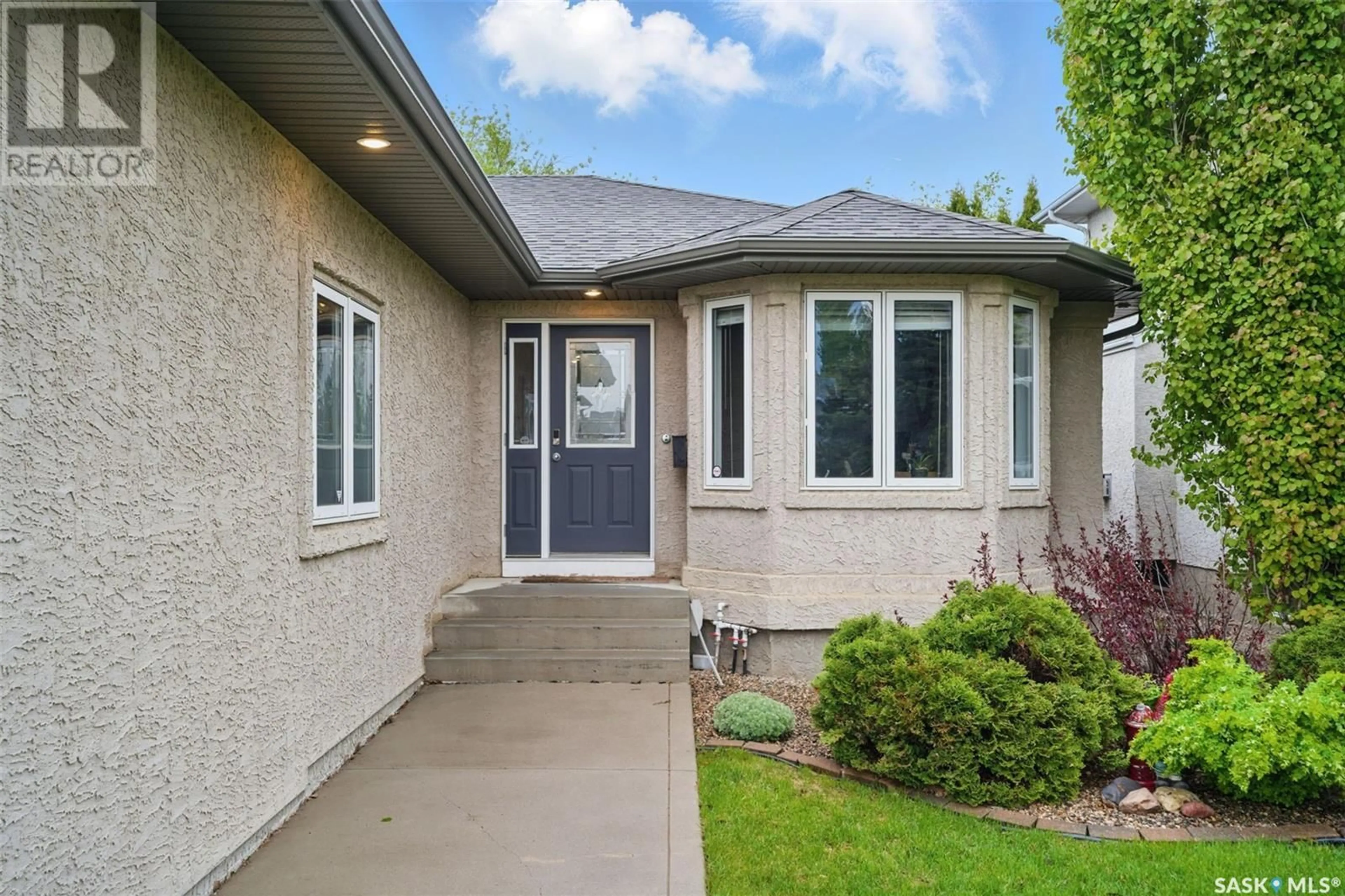 Home with brick exterior material, street for 514 BLACKBURN CRESCENT, Saskatoon Saskatchewan S7V1E8
