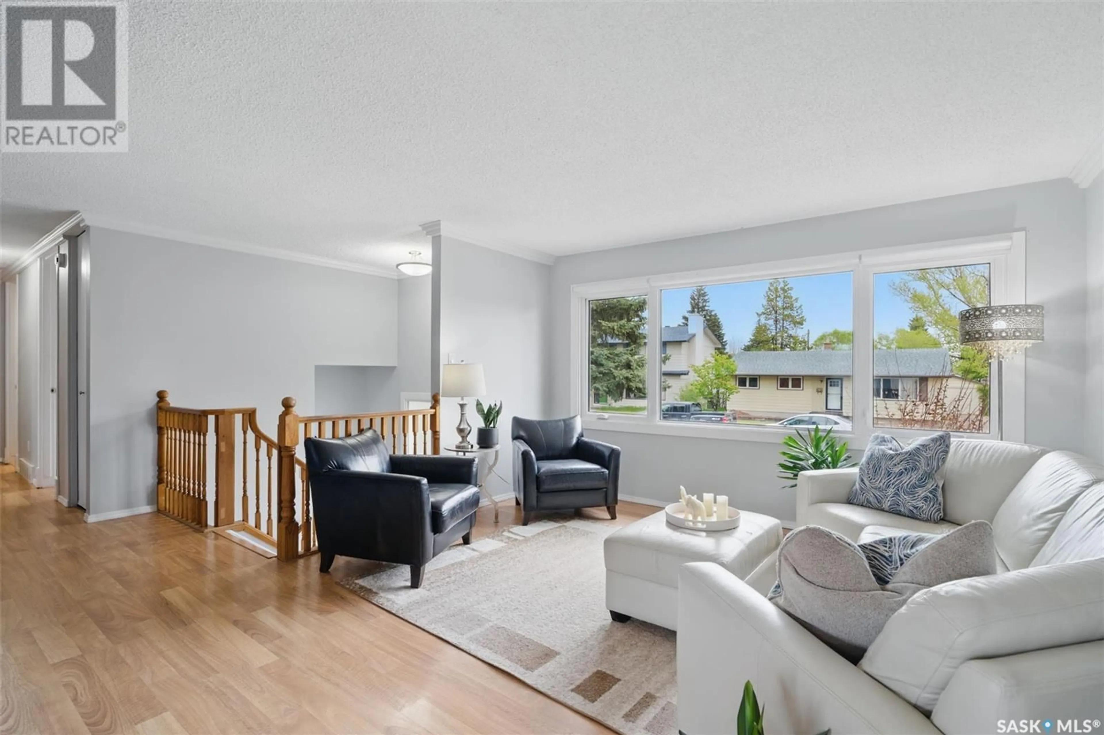 Living room with furniture, unknown for 50 LEDDY CRESCENT, Saskatoon Saskatchewan S7H3Y6