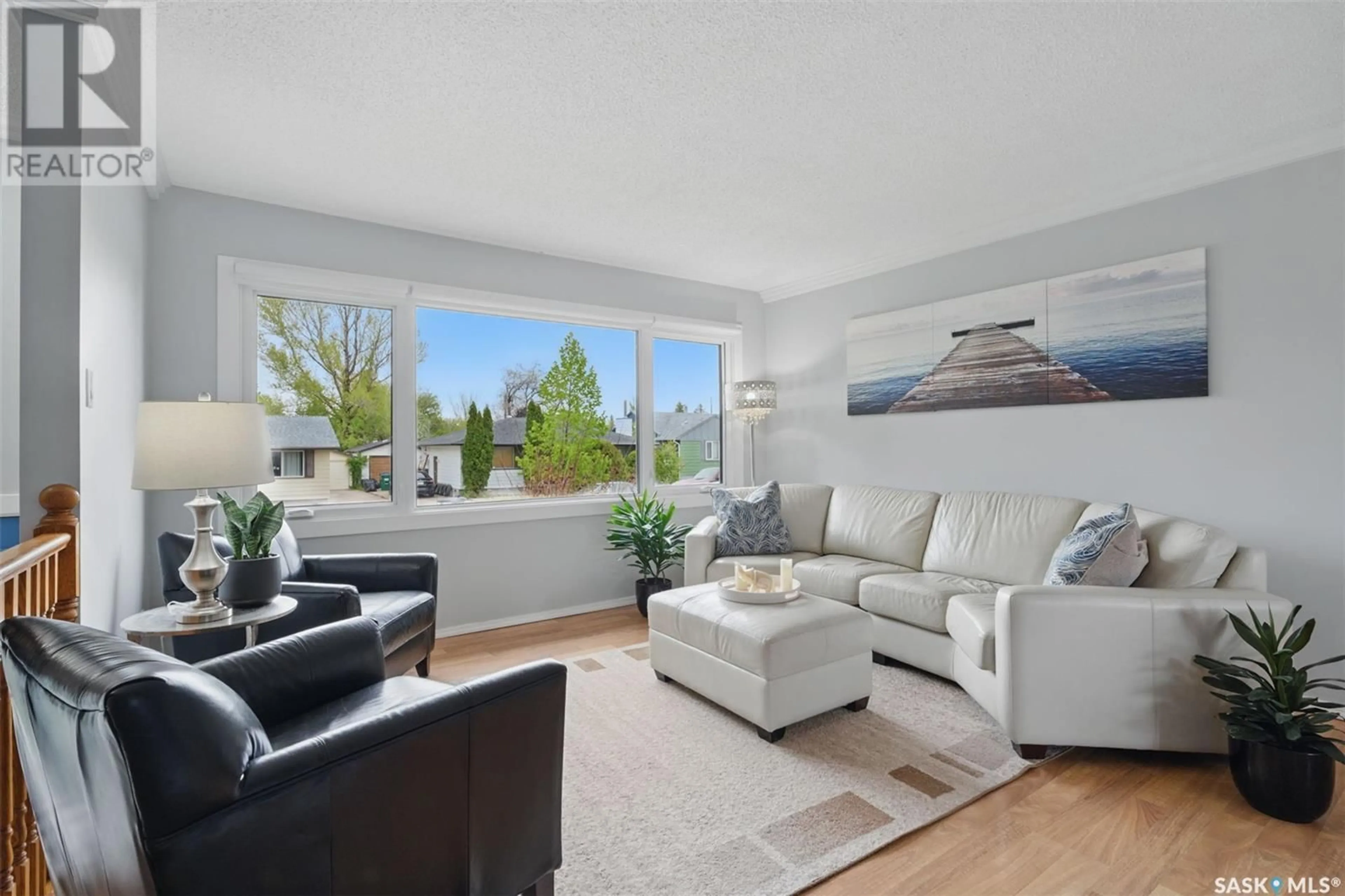 Living room with furniture, unknown for 50 LEDDY CRESCENT, Saskatoon Saskatchewan S7H3Y6