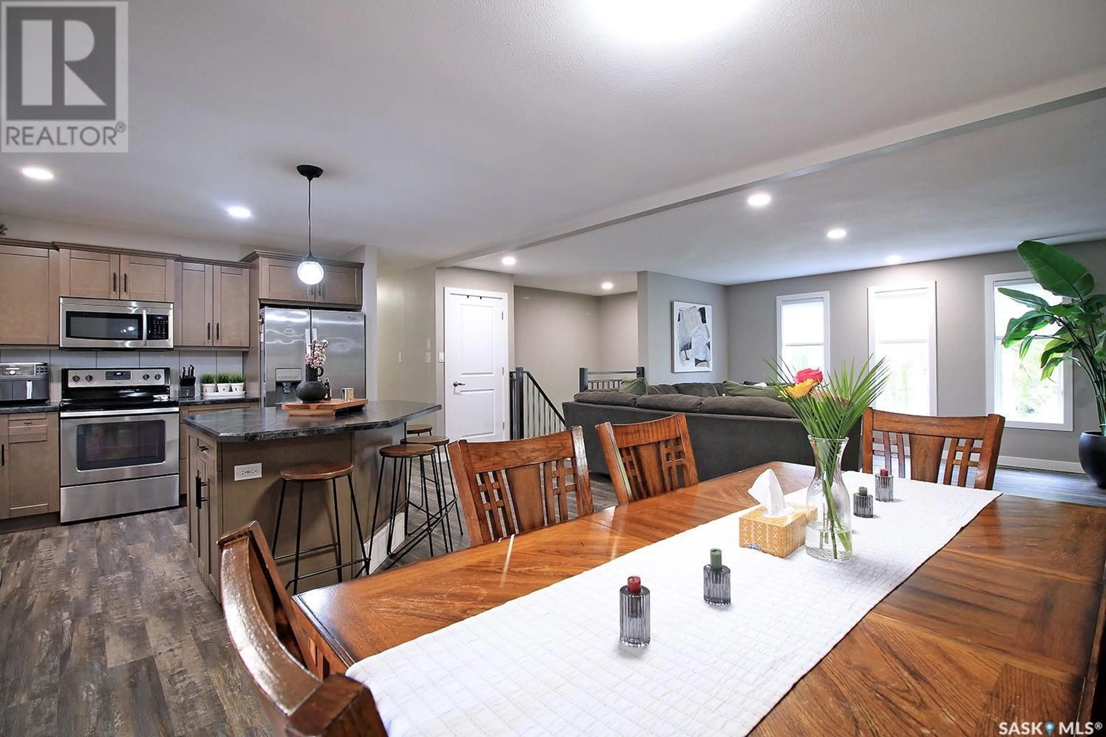 Open concept kitchen, unknown for 69 BIGGS CRESCENT, Yorkton Saskatchewan S3N3V9