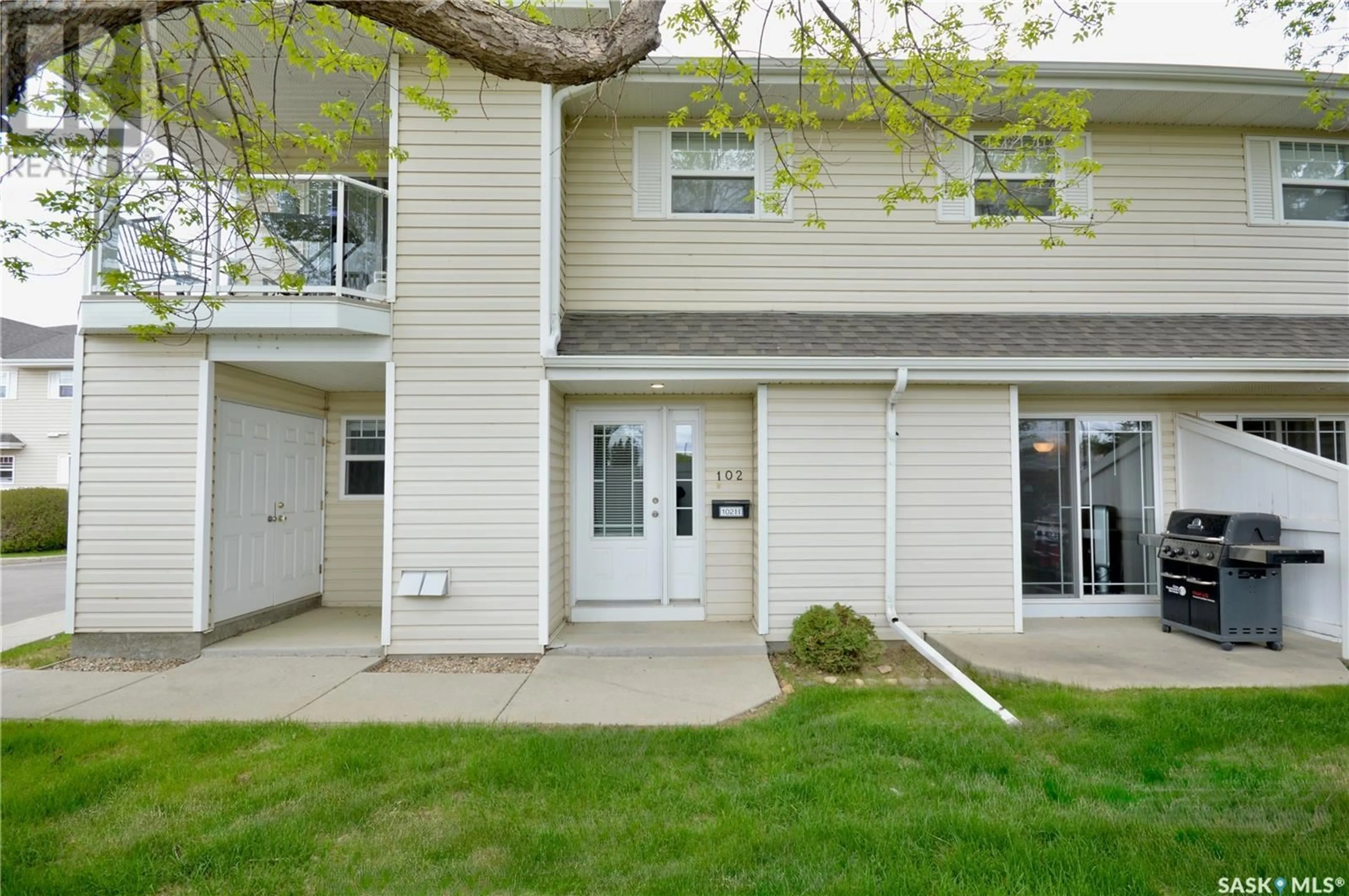 Patio, street for 102H 141 105TH STREET, Saskatoon Saskatchewan S7N1Z2