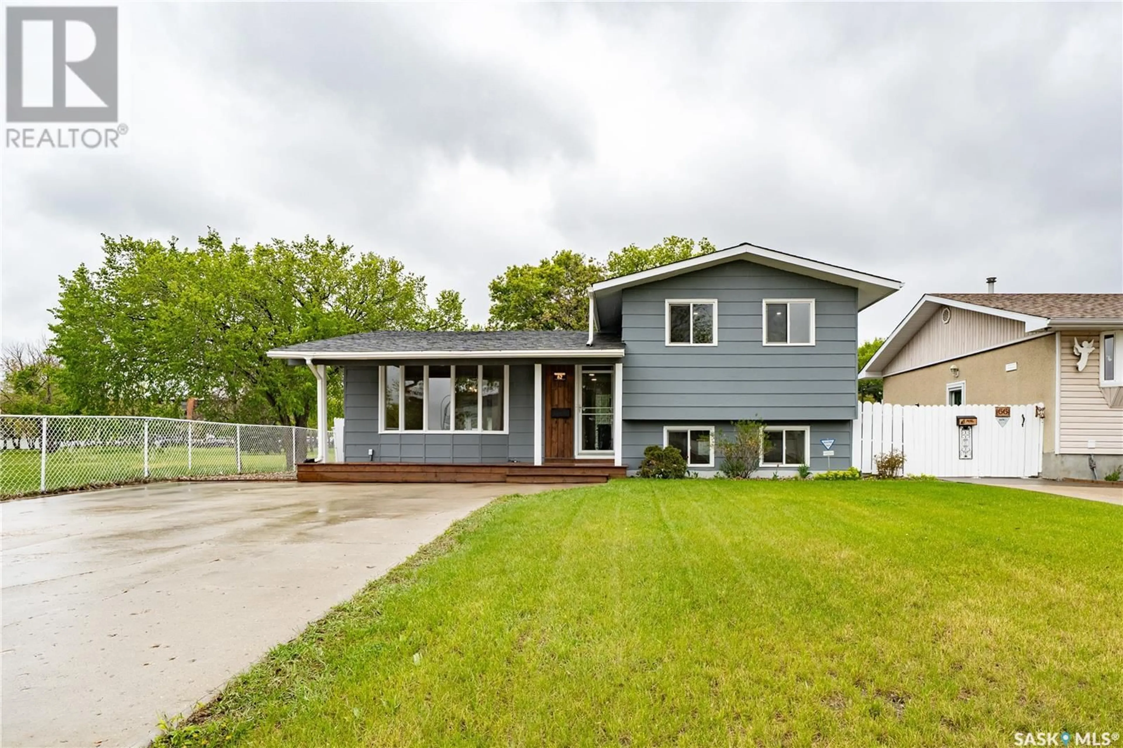 Home with vinyl exterior material, street for 62 CAVENDISH STREET, Regina Saskatchewan S4N4M5