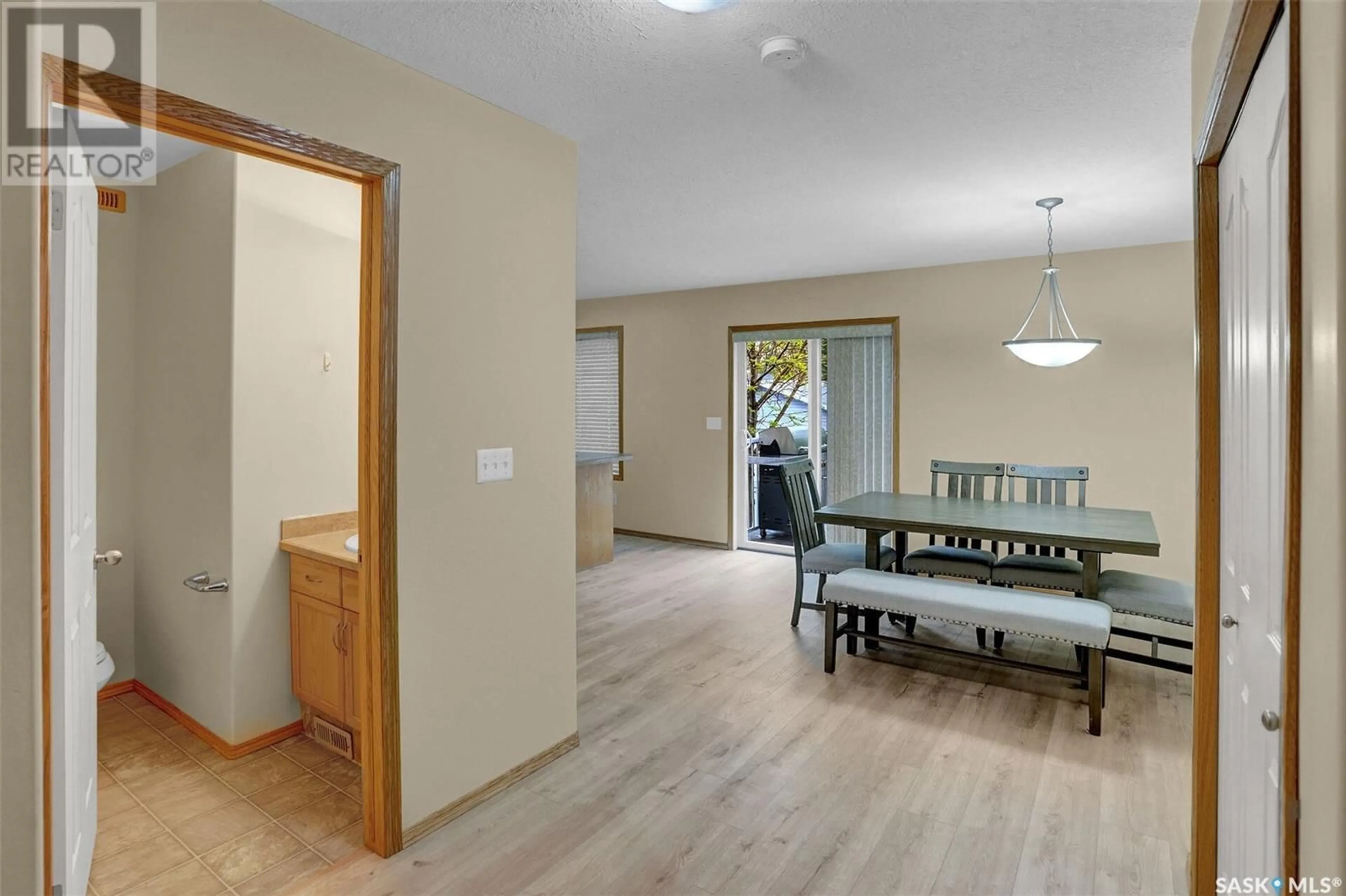 Unknown for 214 MOUNT ROYAL PLACE, Regina Saskatchewan S4T7X9