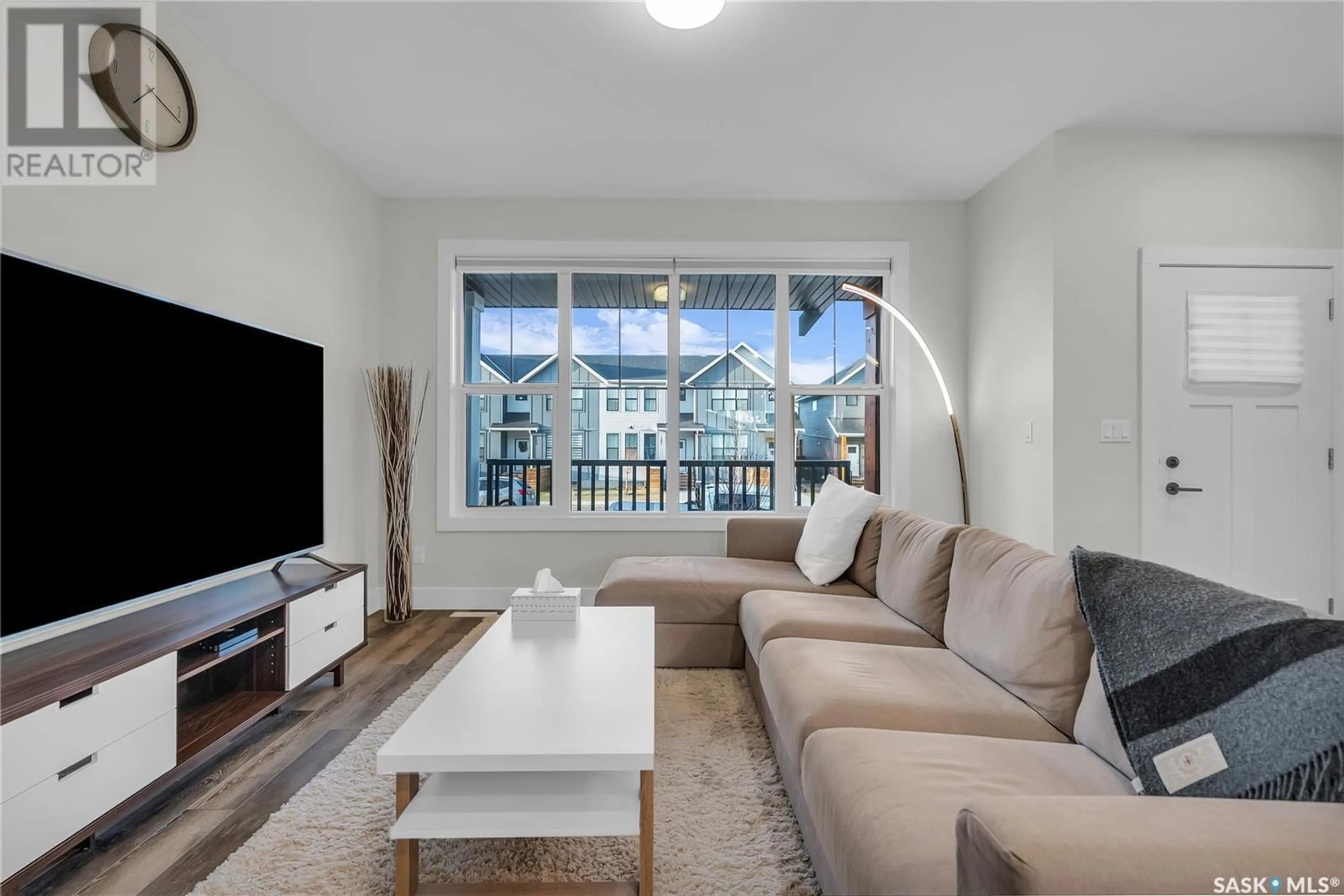 Living room with furniture, unknown for 184 ROSEWOOD BOULEVARD, Saskatoon Saskatchewan S7V0Y9