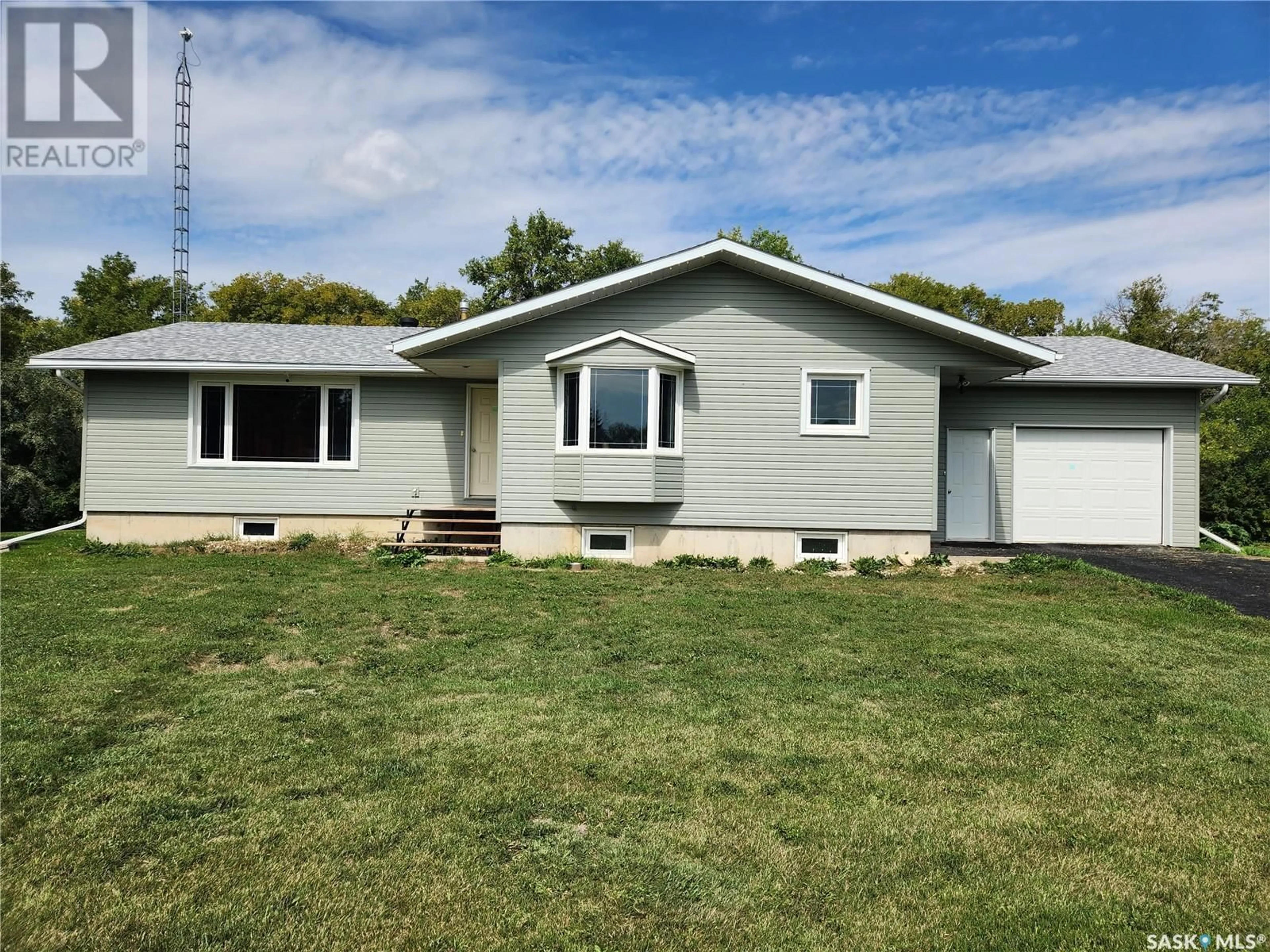 Home with vinyl exterior material, street for MAGNUS ACREAGE, Connaught Rm No. 457 Saskatchewan S0E1T0