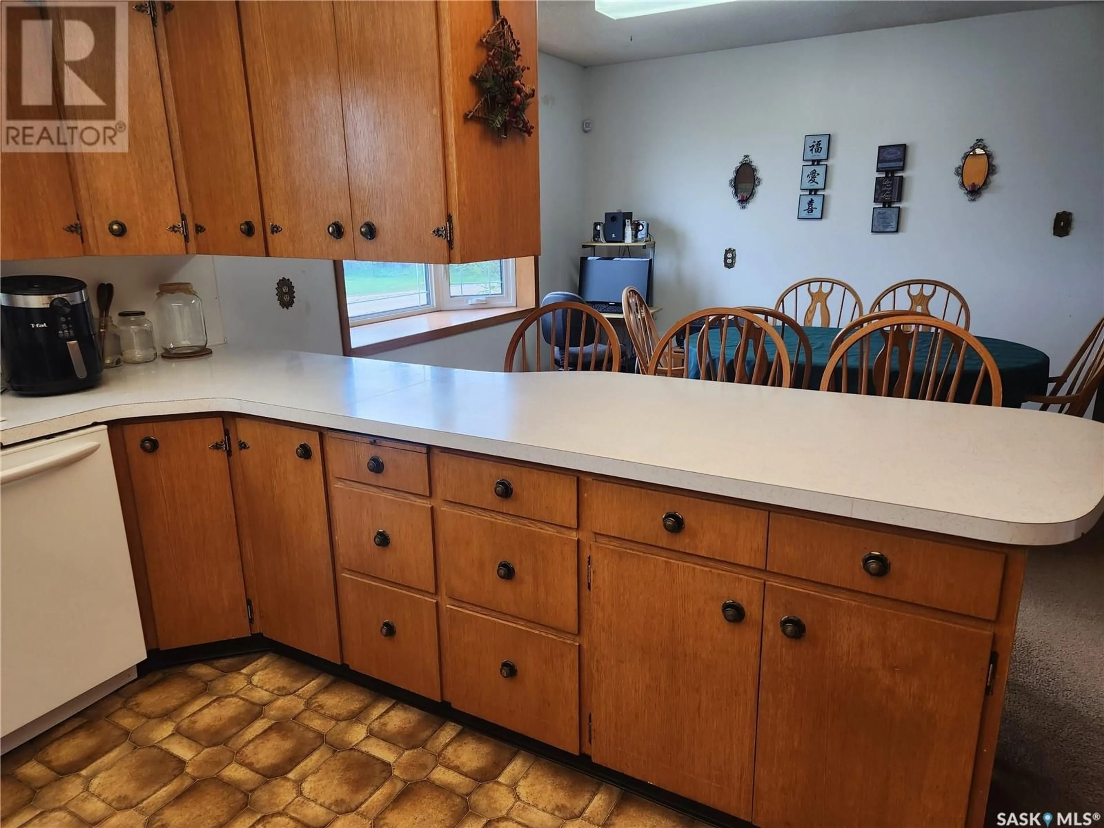 Standard kitchen, unknown for MAGNUS ACREAGE, Connaught Rm No. 457 Saskatchewan S0E1T0