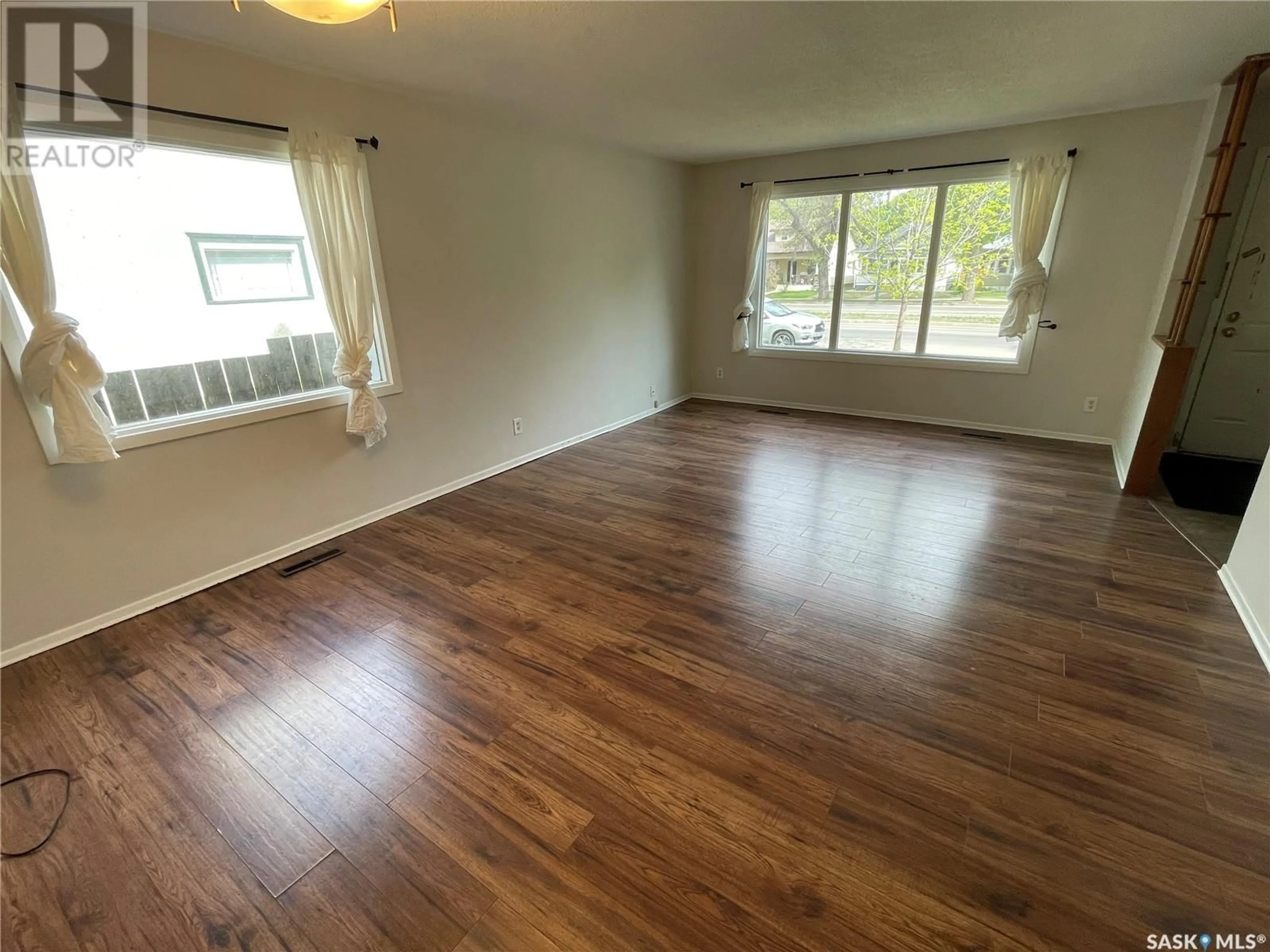 A pic of a room for 520 8TH STREET, Saskatoon Saskatchewan S7H0P8