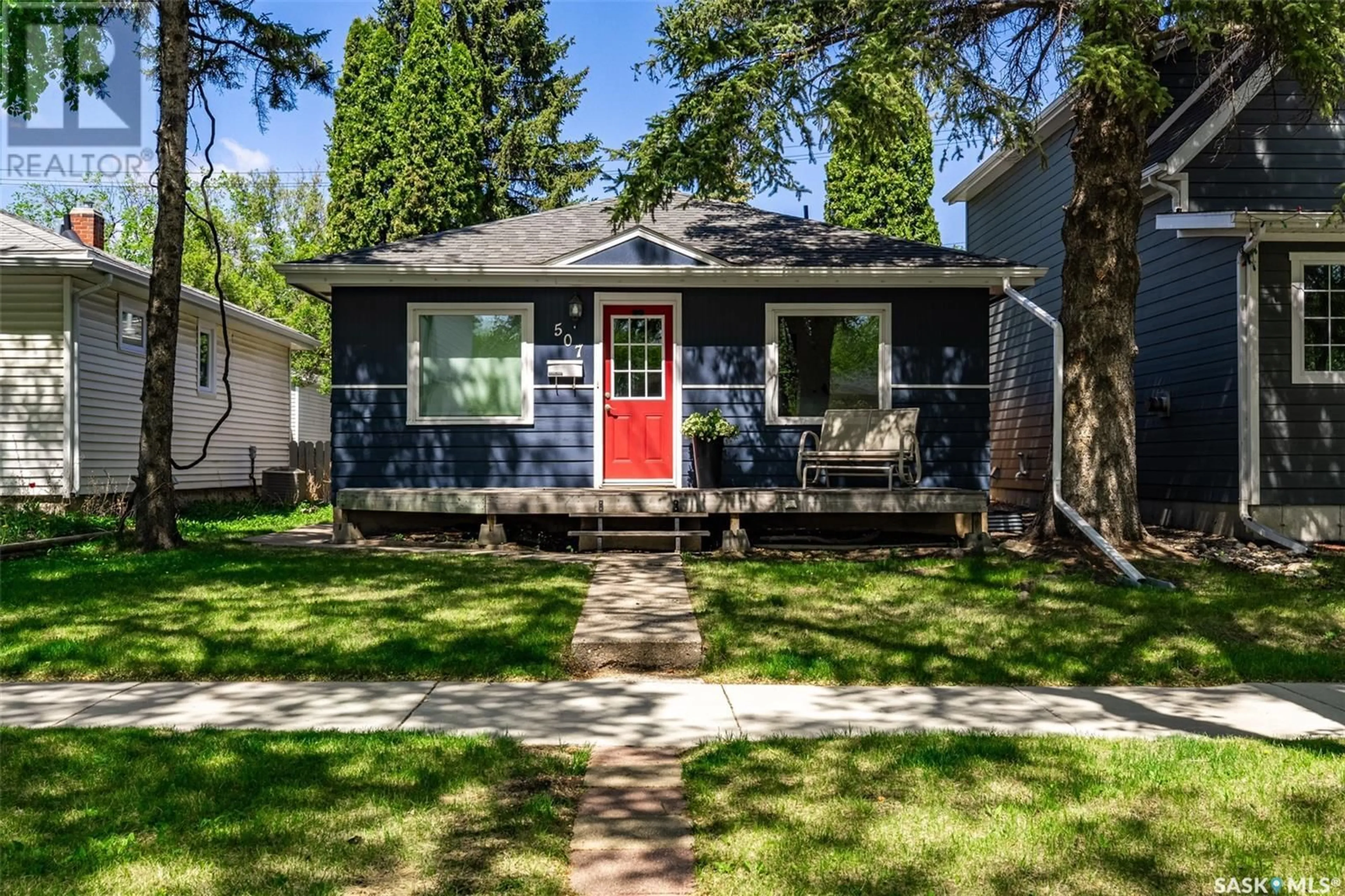 Home with vinyl exterior material, street for 507 2ND STREET, Saskatoon Saskatchewan S7H1P3