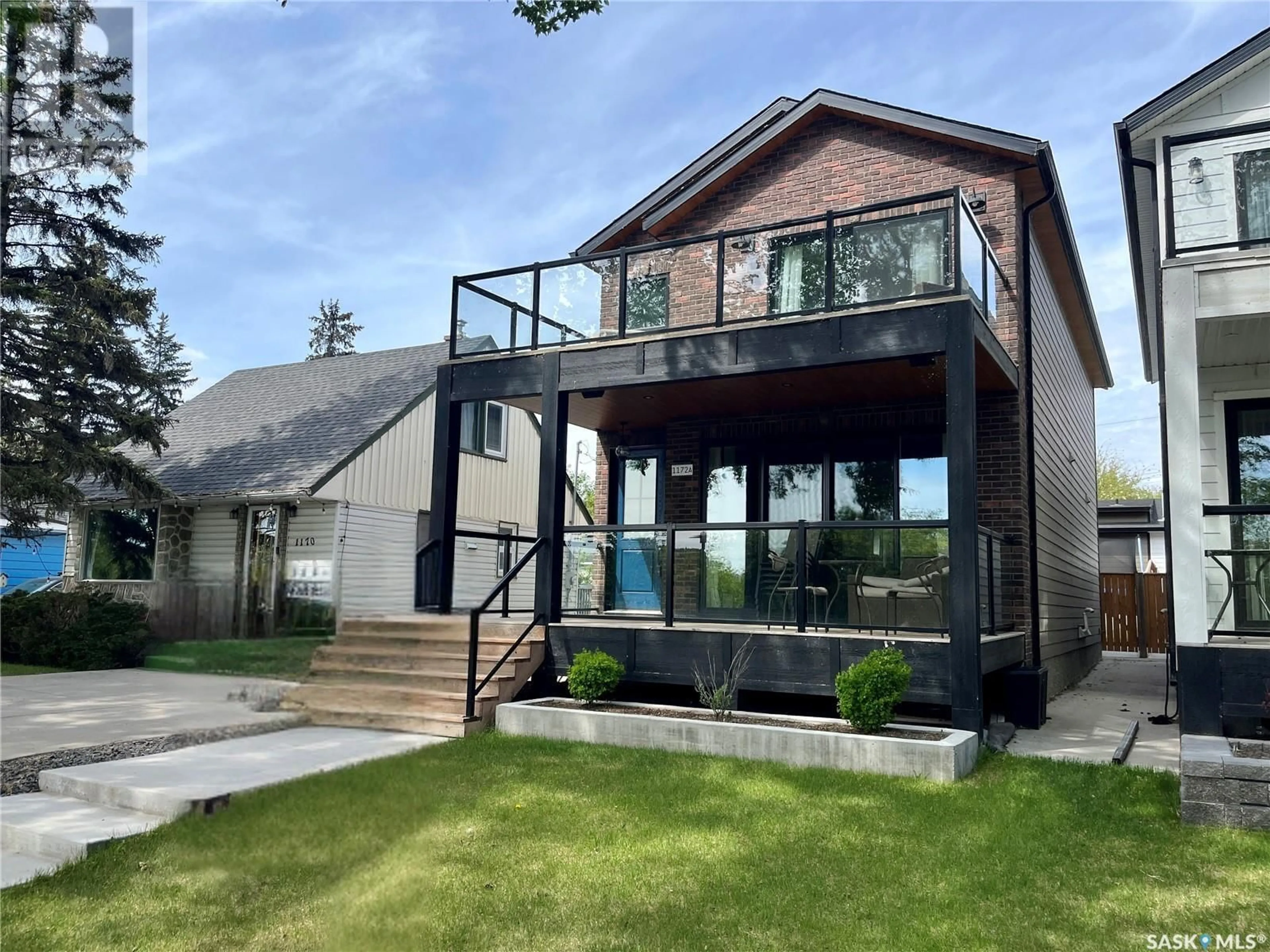Home with vinyl exterior material, unknown for 1172A SPADINA CRESCENT, Saskatoon Saskatchewan S7K3H8
