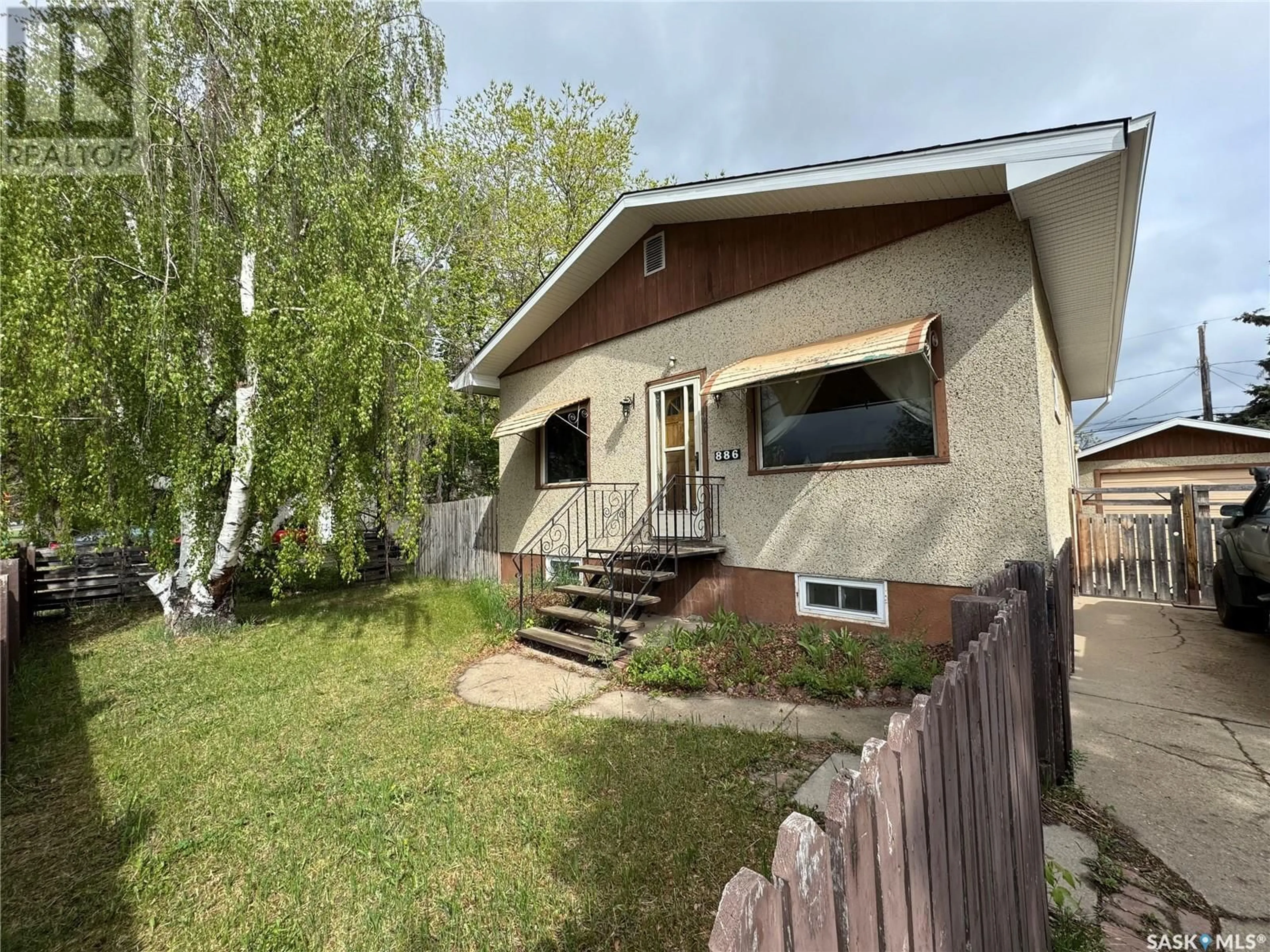 Unknown for 886 15TH STREET, Prince Albert Saskatchewan S6V3R9