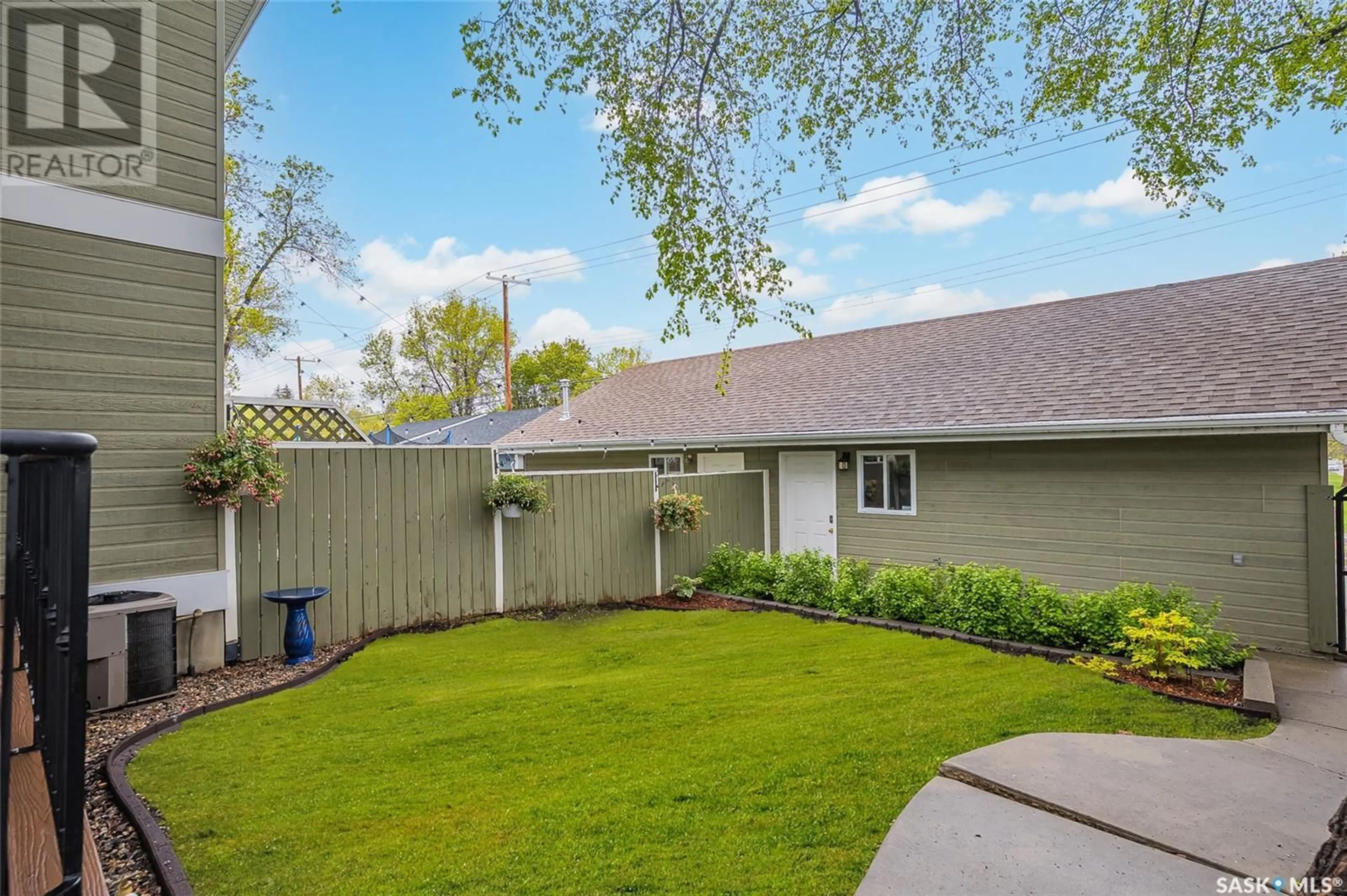Patio, unknown for 1141 MAIN STREET E, Saskatoon Saskatchewan S7H0K8
