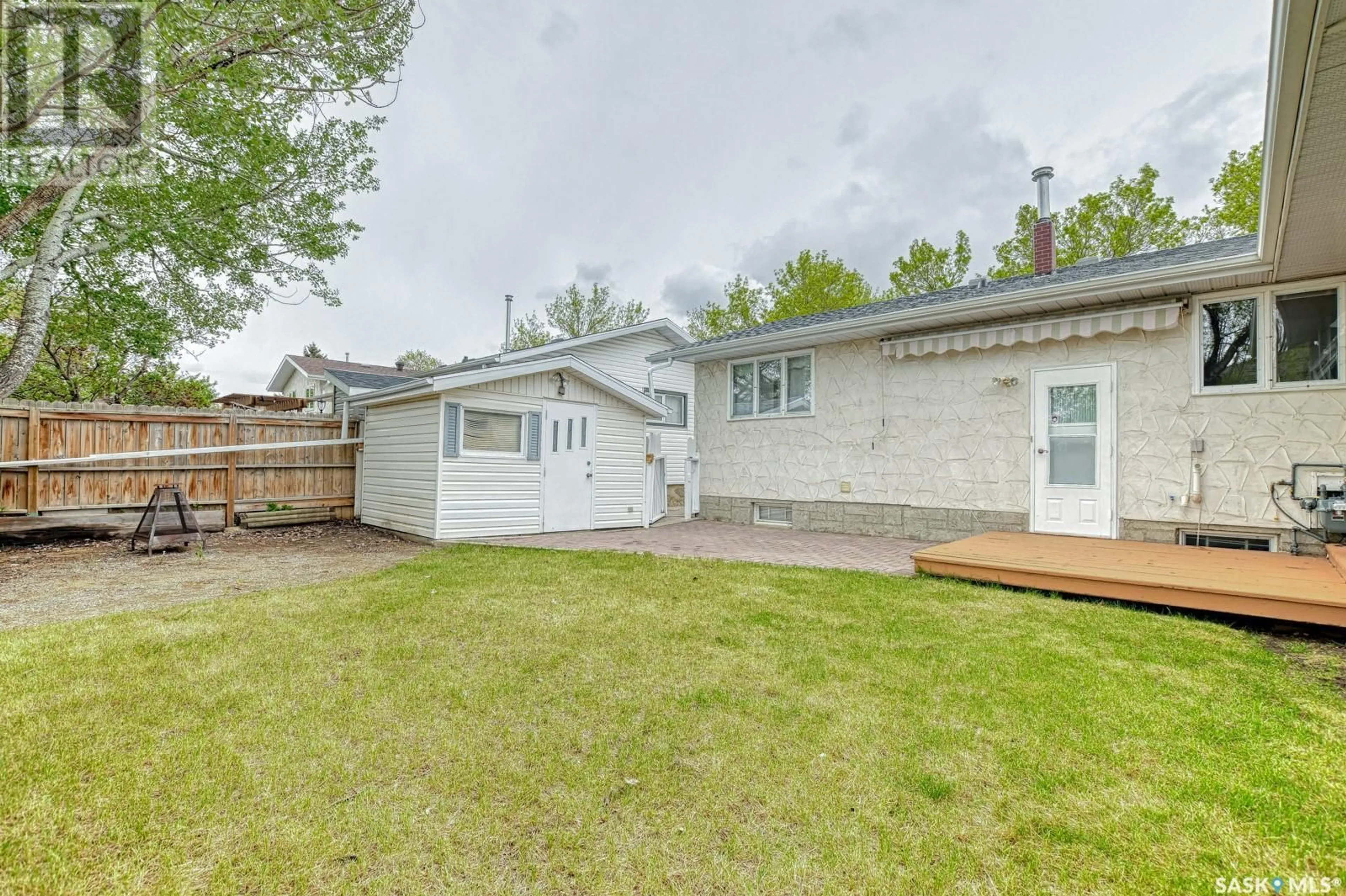 Patio, street for 26 CATHERWOOD CRESCENT, Regina Saskatchewan S4R7A7