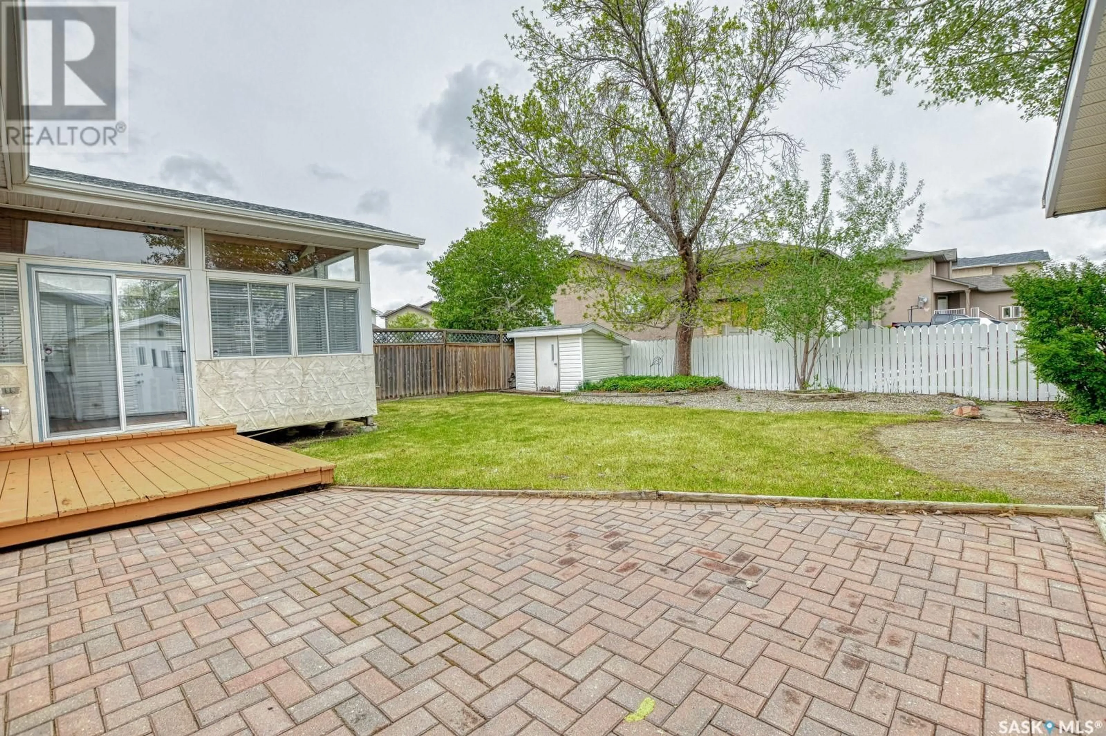 Patio, street for 26 CATHERWOOD CRESCENT, Regina Saskatchewan S4R7A7