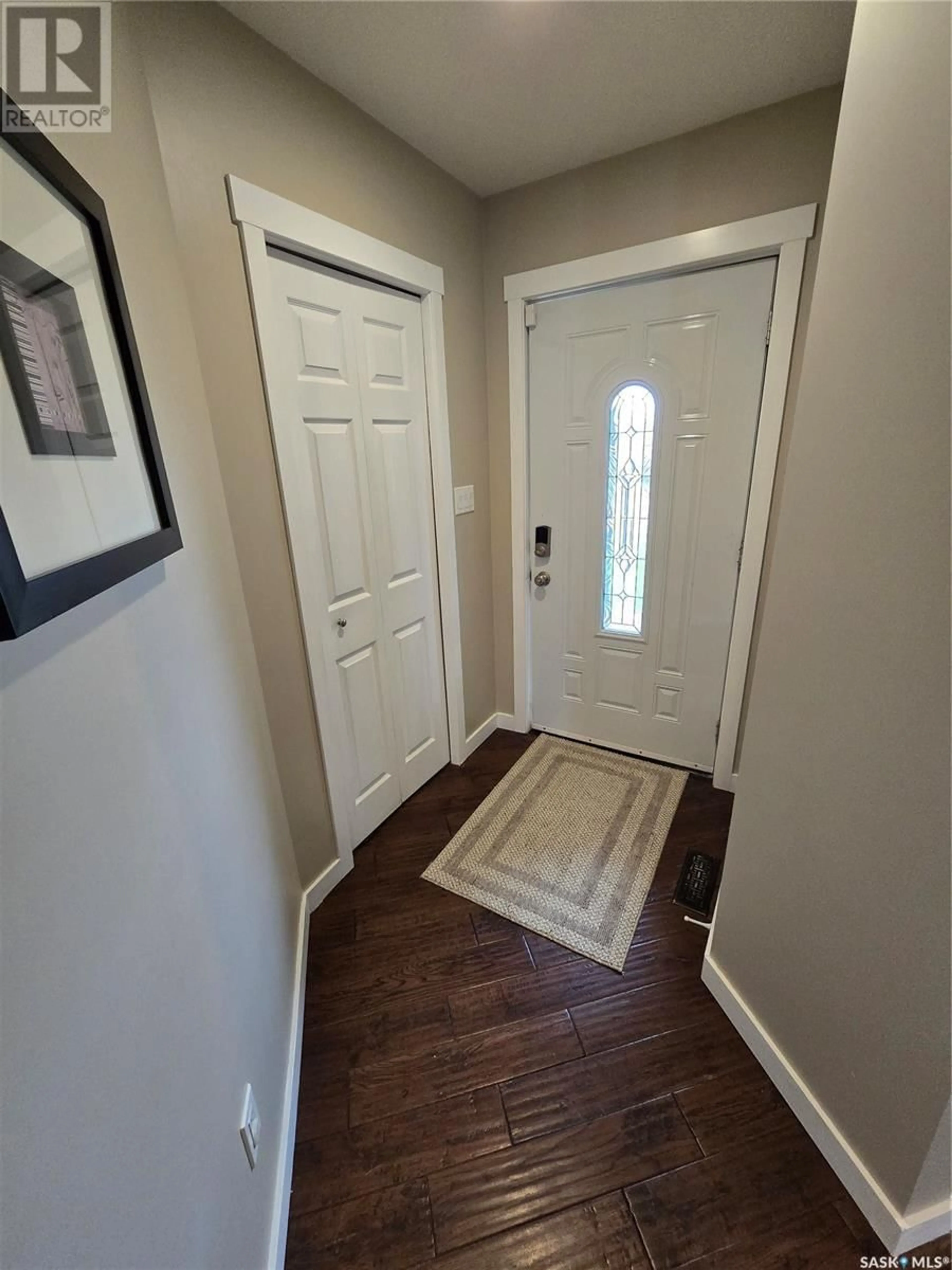 Indoor entryway for 721 BARBER CRESCENT, Weyburn Saskatchewan S4H0B9