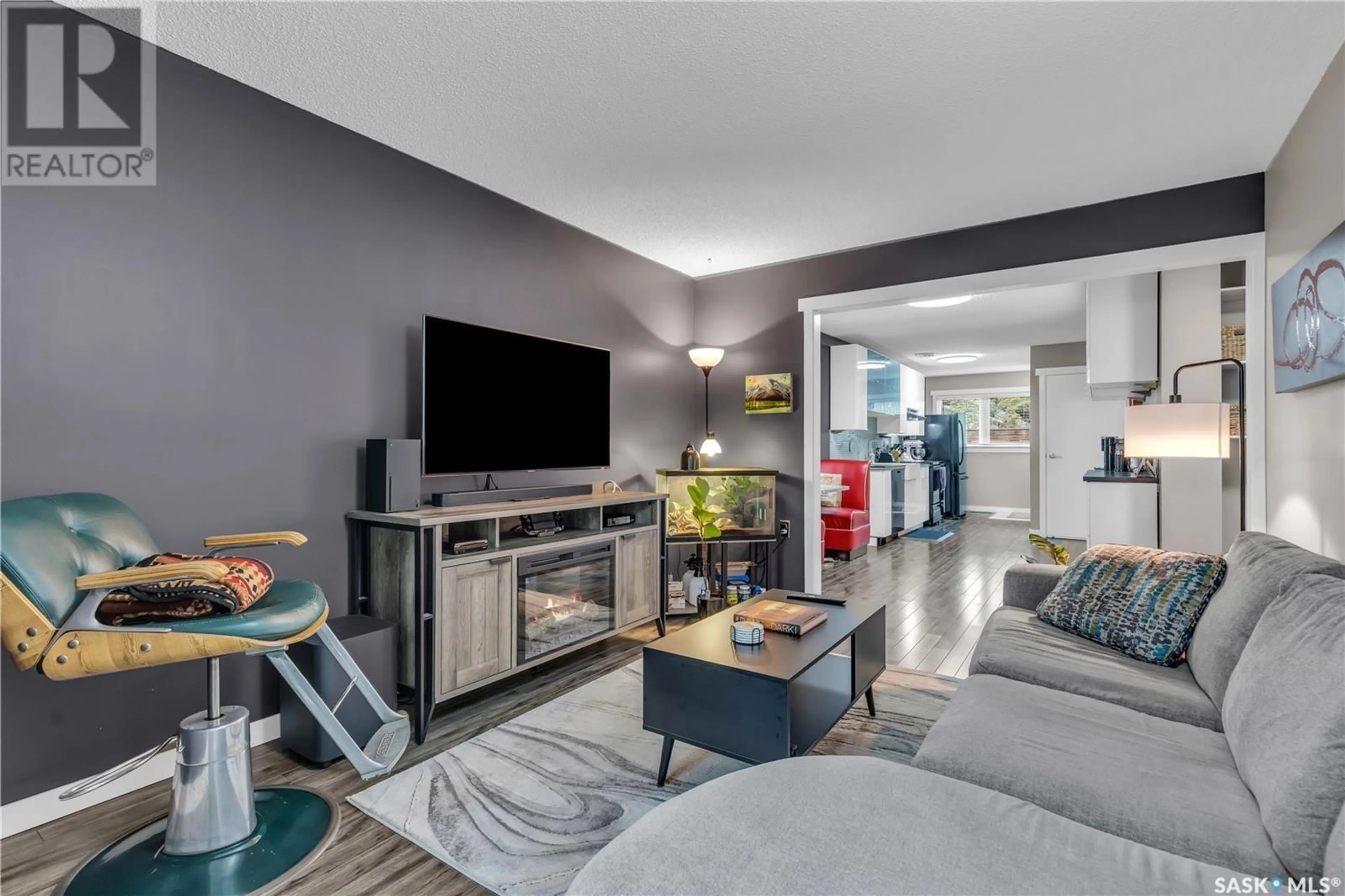 Living room with furniture, unknown for 908 I AVENUE, Saskatoon Saskatchewan S7L2H5