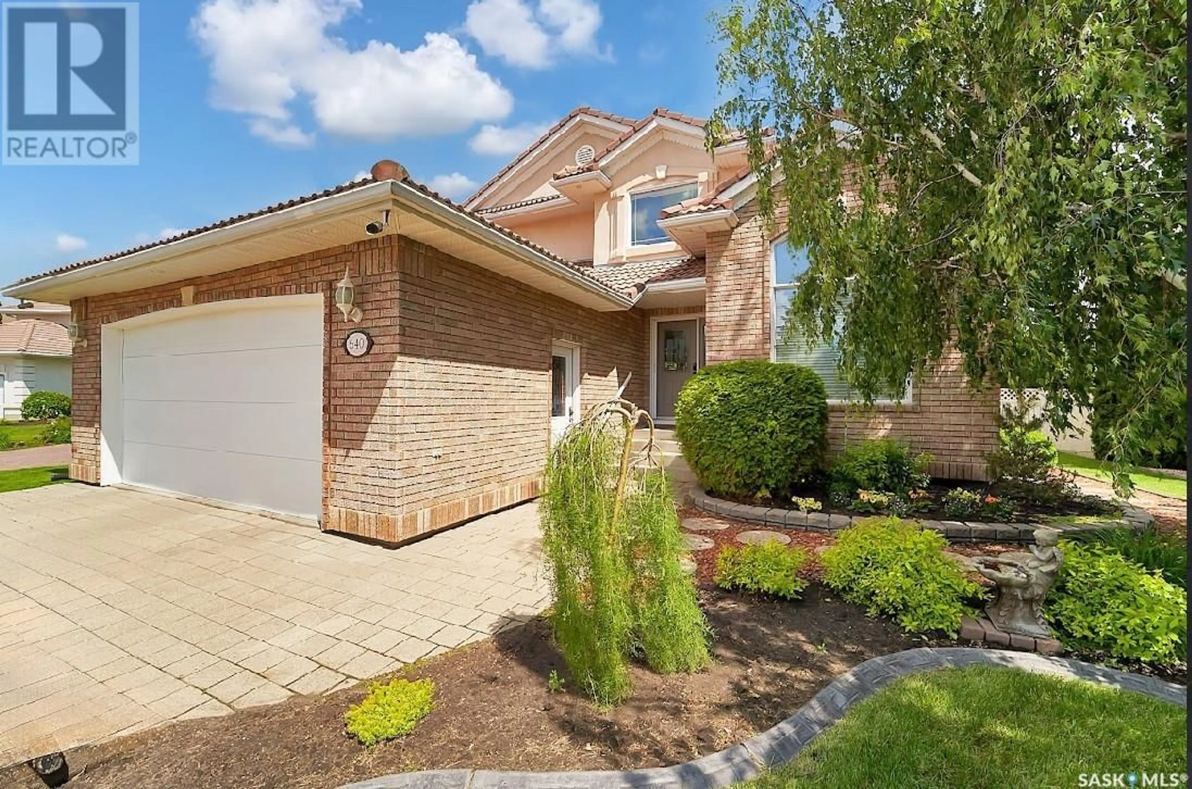 Home with brick exterior material, street for 640 BRAESIDE VIEW, Saskatoon Saskatchewan S7V1A7