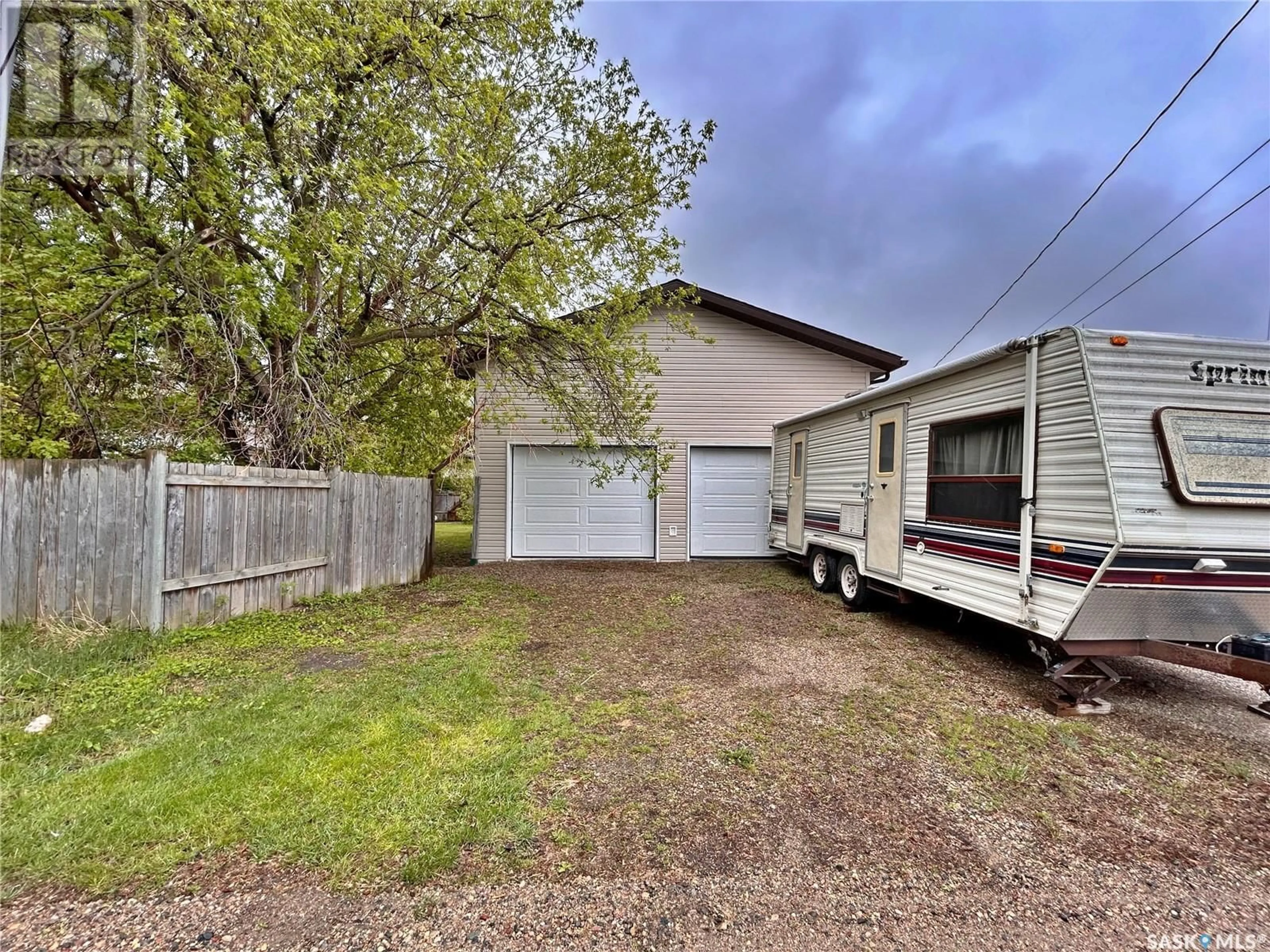 Shed for 606 BROADWAY AVENUE, Moosomin Saskatchewan S0G3N0