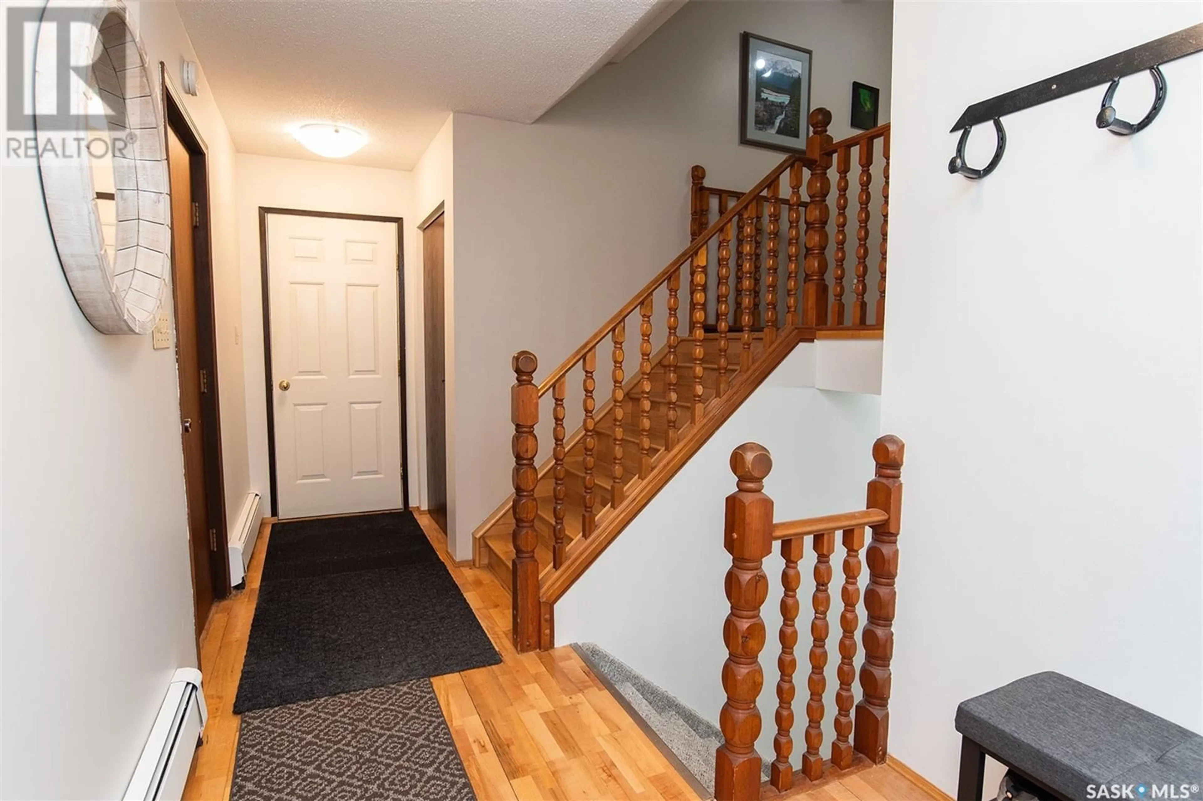 Indoor foyer for FORBES ACREAGE, Wynyard Saskatchewan S0A4T0